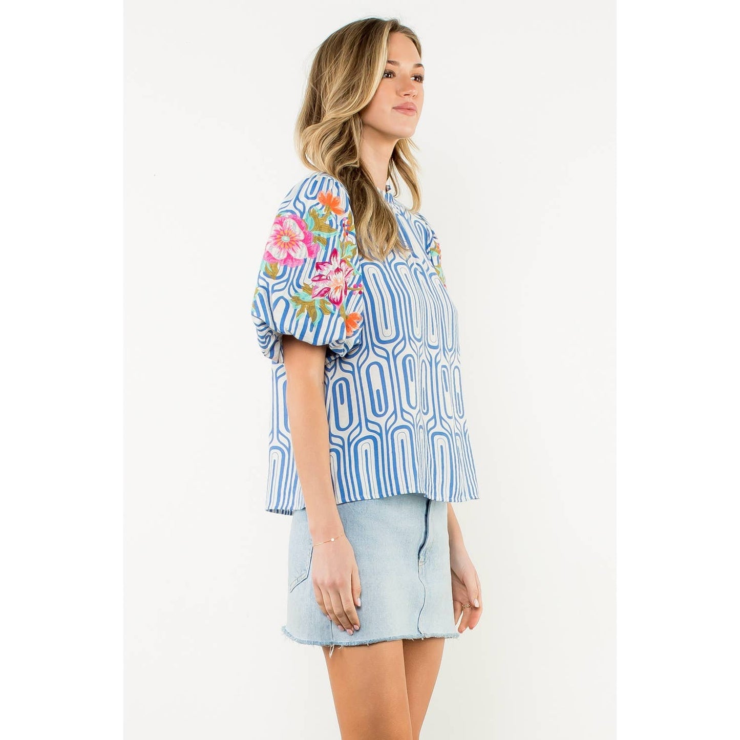 Flower Embroidered Puff Sleeve Print Top