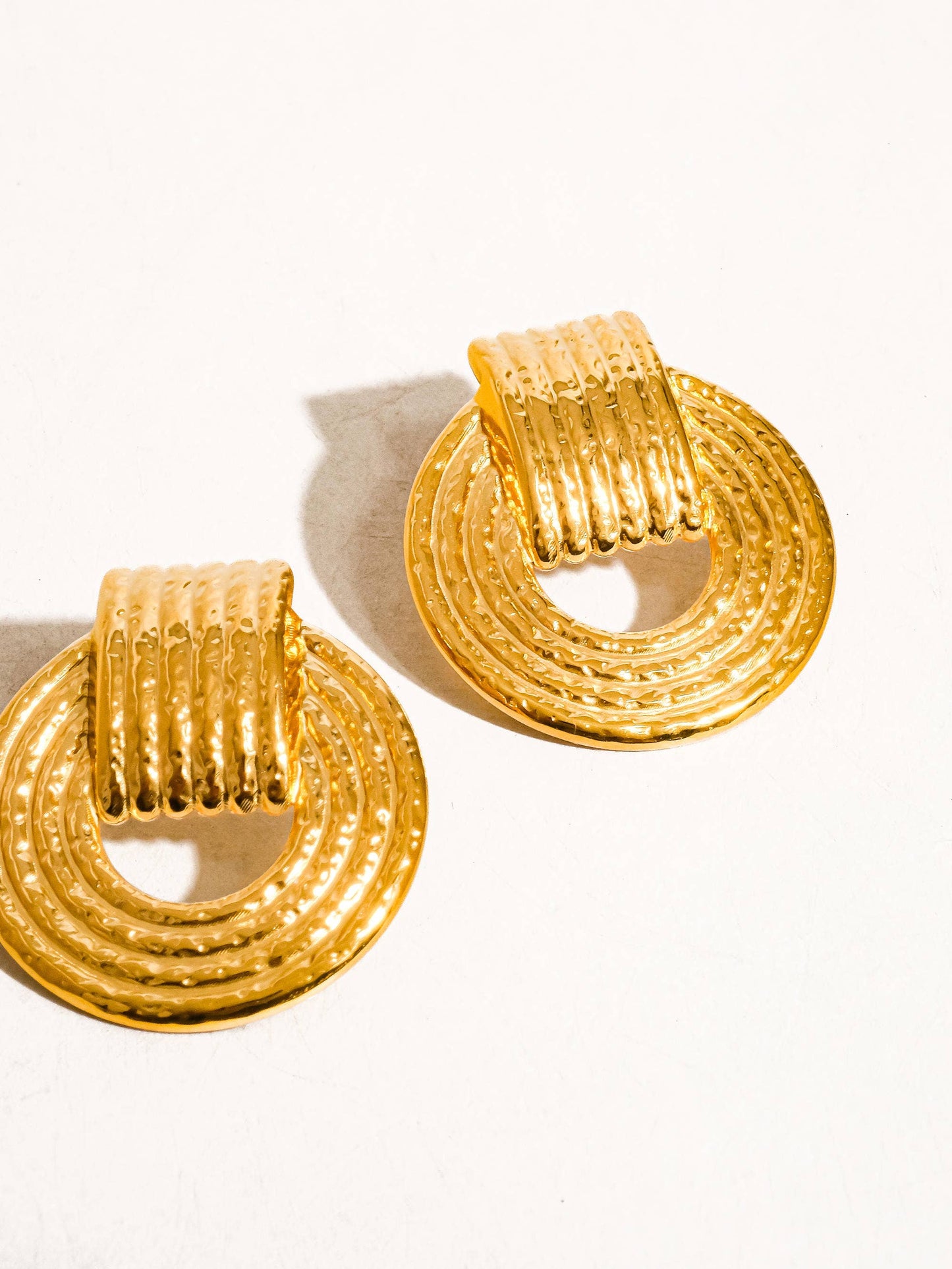 Candela 18k Gold Non-Tarnish Stripe Hoop Earring
