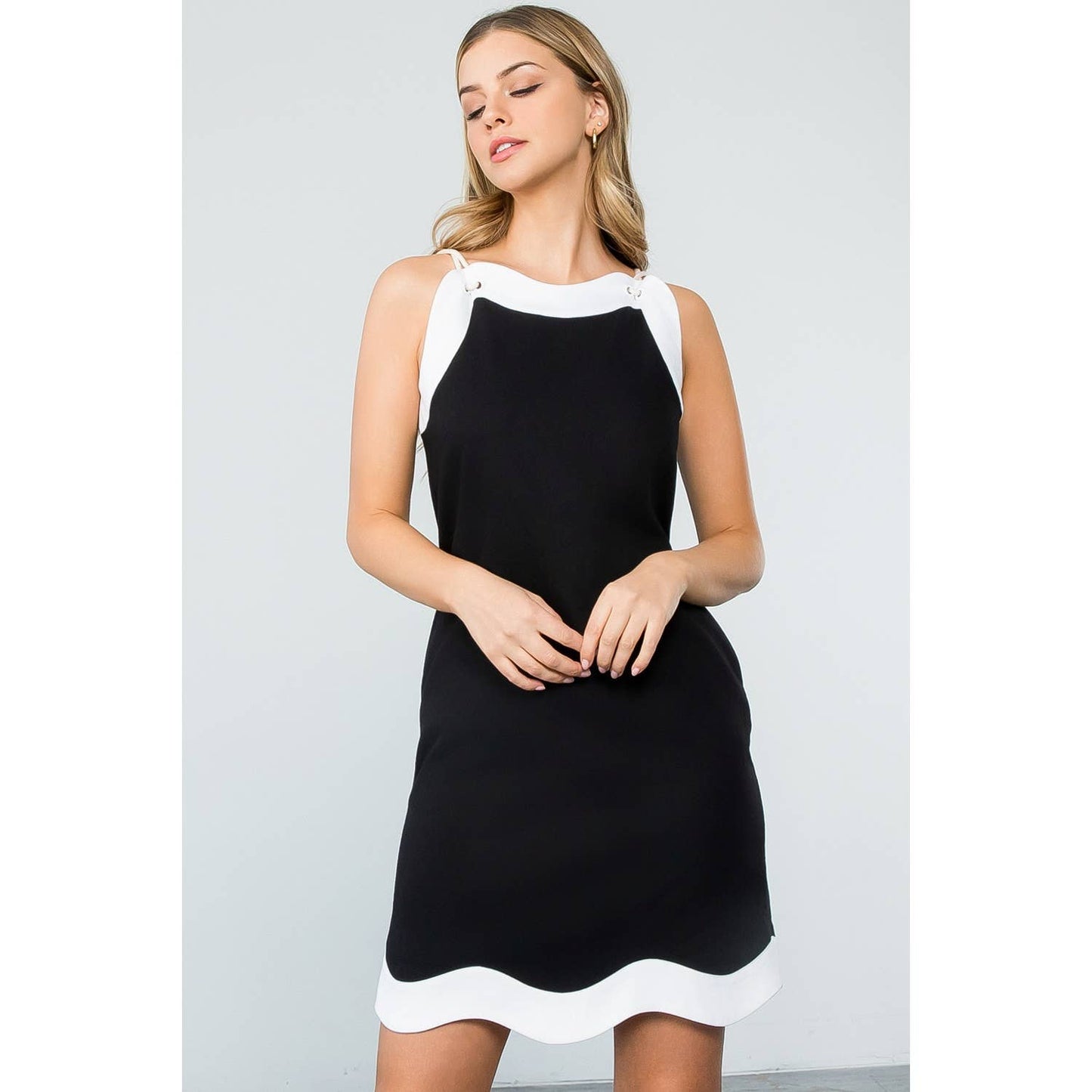 Sleeveless Scallop Trim Dress with Side Pockets