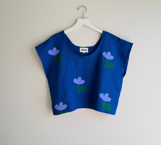 Blue flower linen topÂ