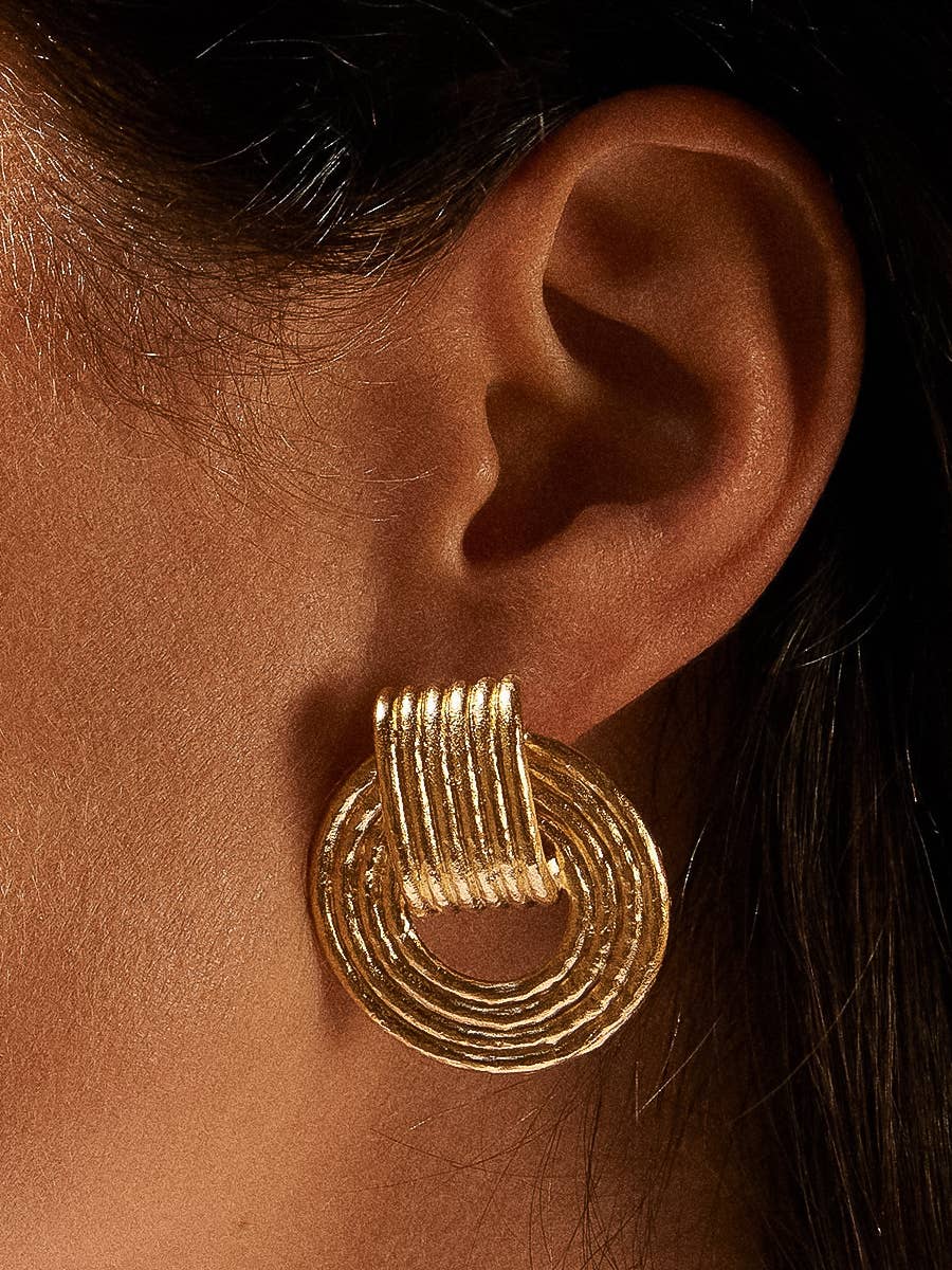 Candela 18k Gold Non-Tarnish Stripe Hoop Earring