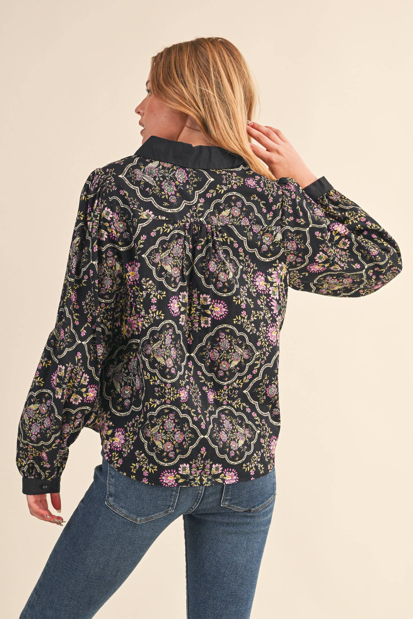 EXCLUSIVE FLORAL BORDER PRINT BUTTON UP TOP MTP4126