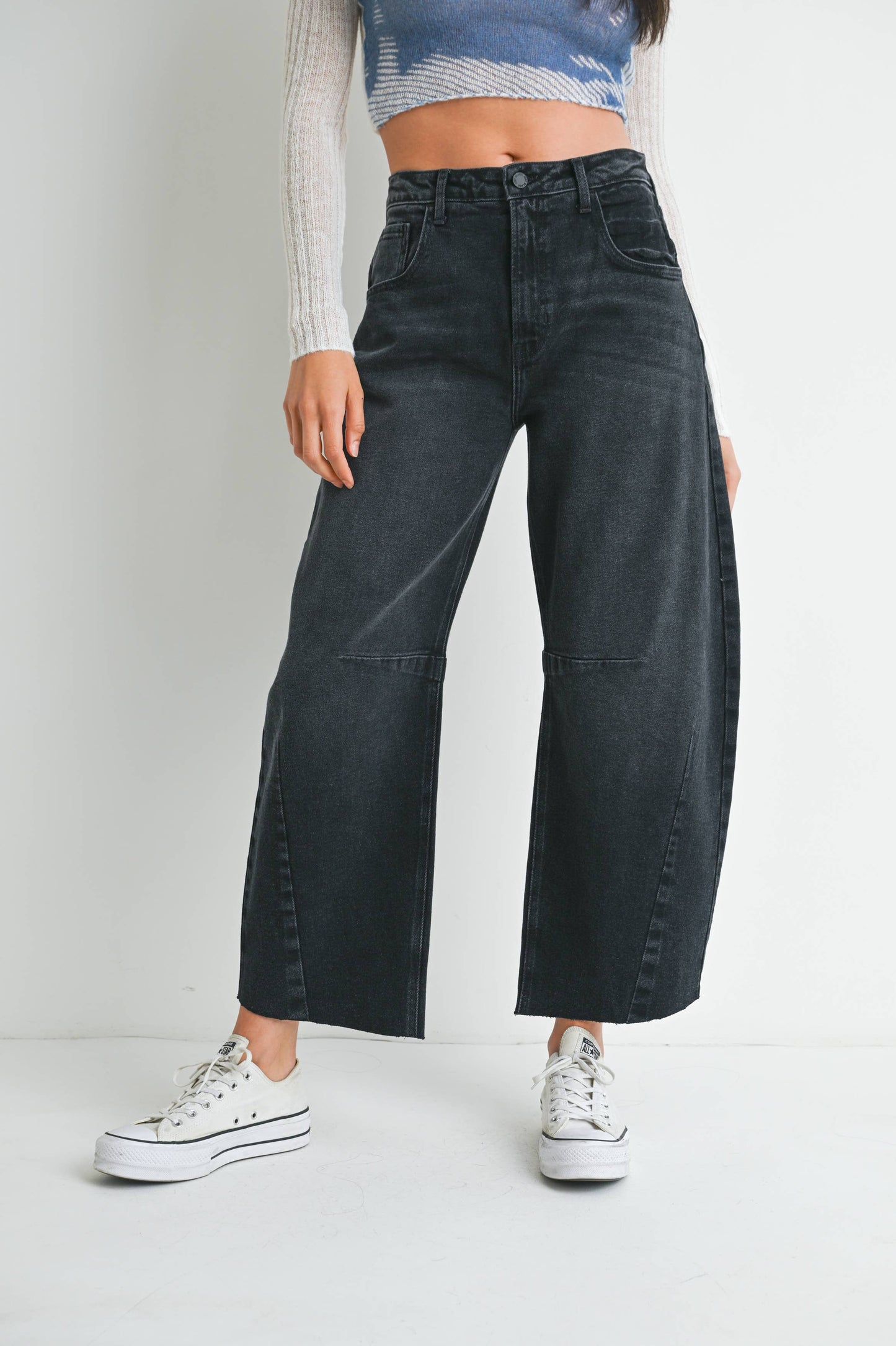 BP473J - WBLK - Barrel Jean w/ Seams