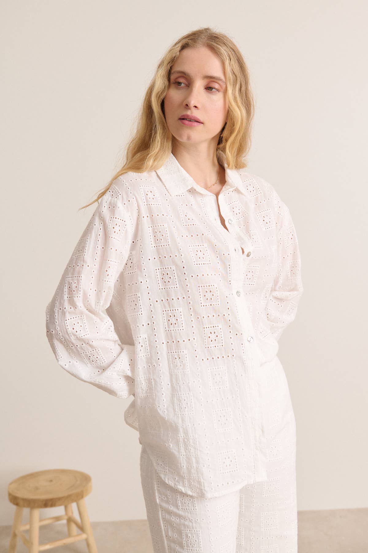 Venice - English embroidery shirt