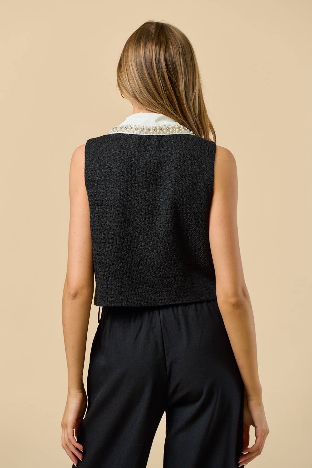 ILT6390 Sleeveless Tweed Top with Contrast Collar