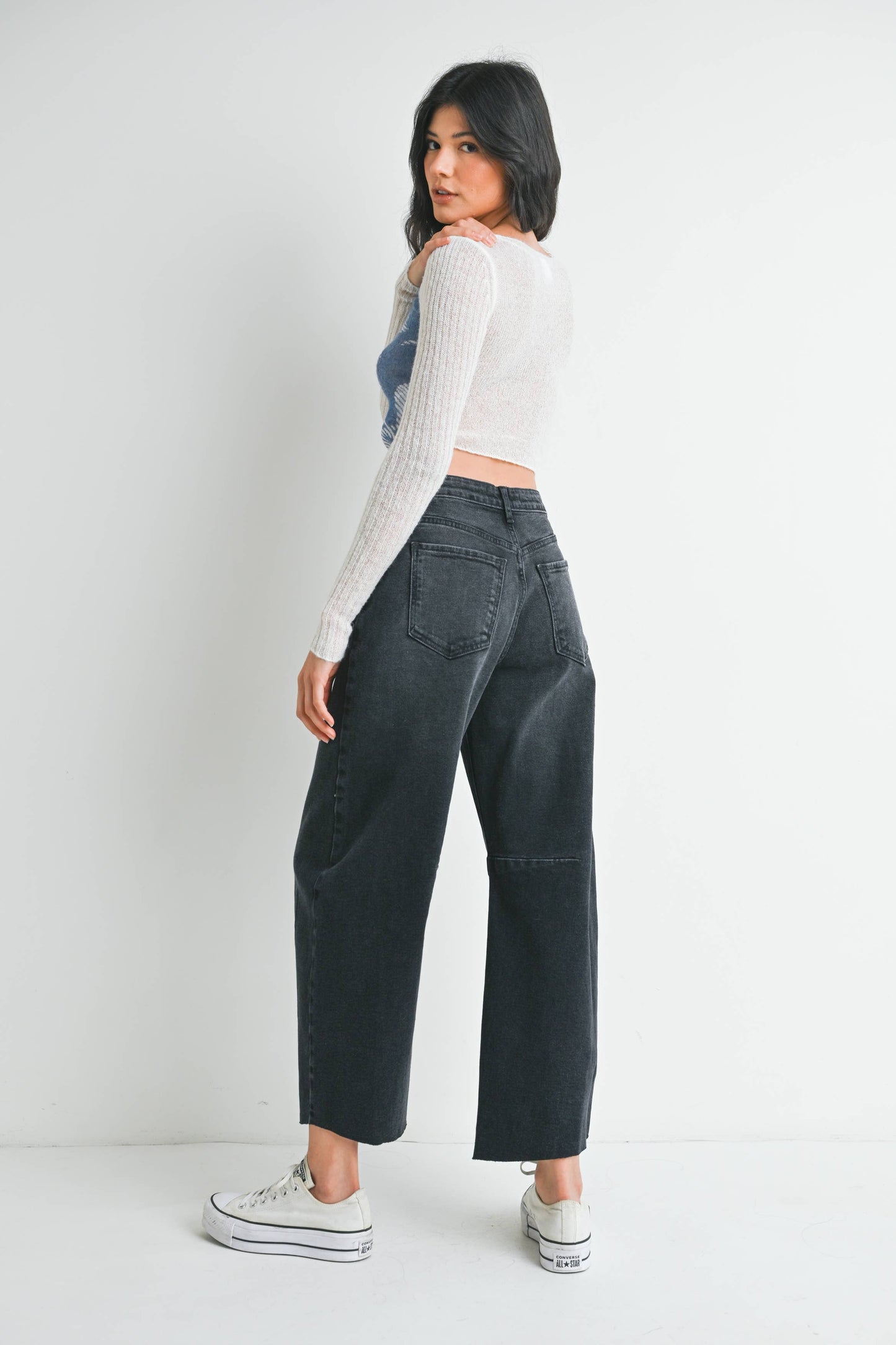 BP473J - WBLK - Barrel Jean w/ Seams