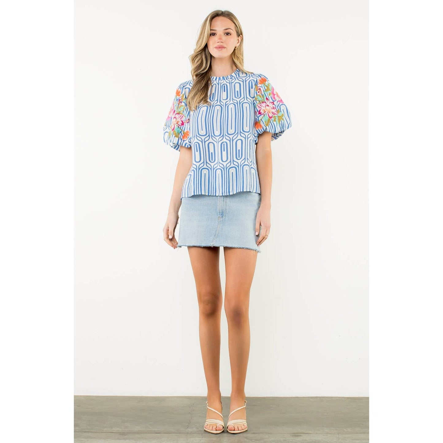 Flower Embroidered Puff Sleeve Print Top