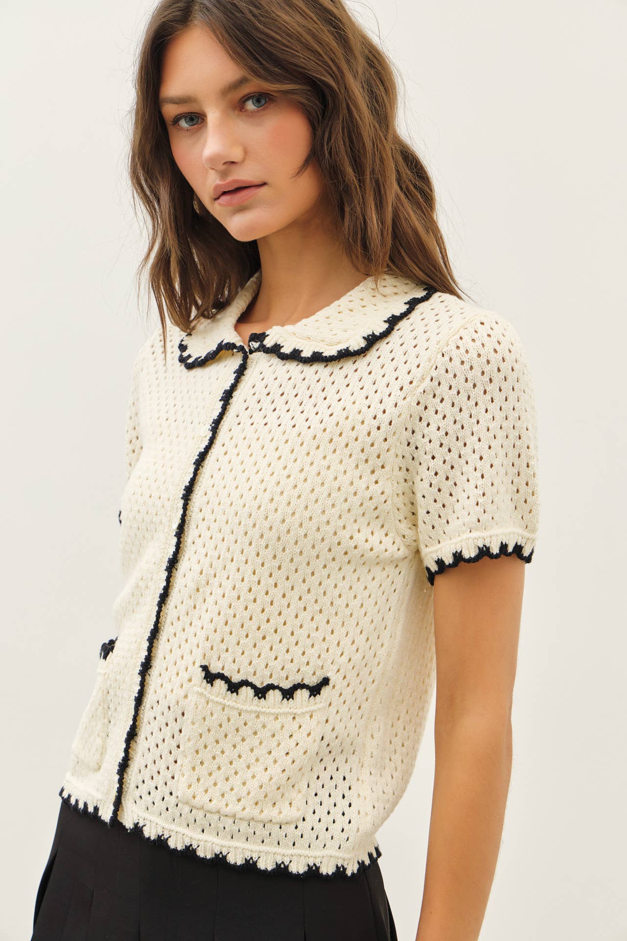 CONTRAST SCALLOP BUTTON-DOWN SWEATER CARDIGAN WITH POCKETS