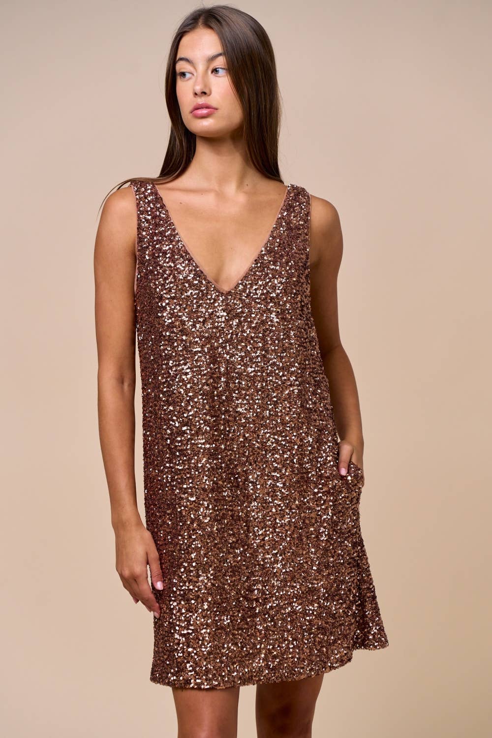 ILD6439 Sequin Bow-Back Dress