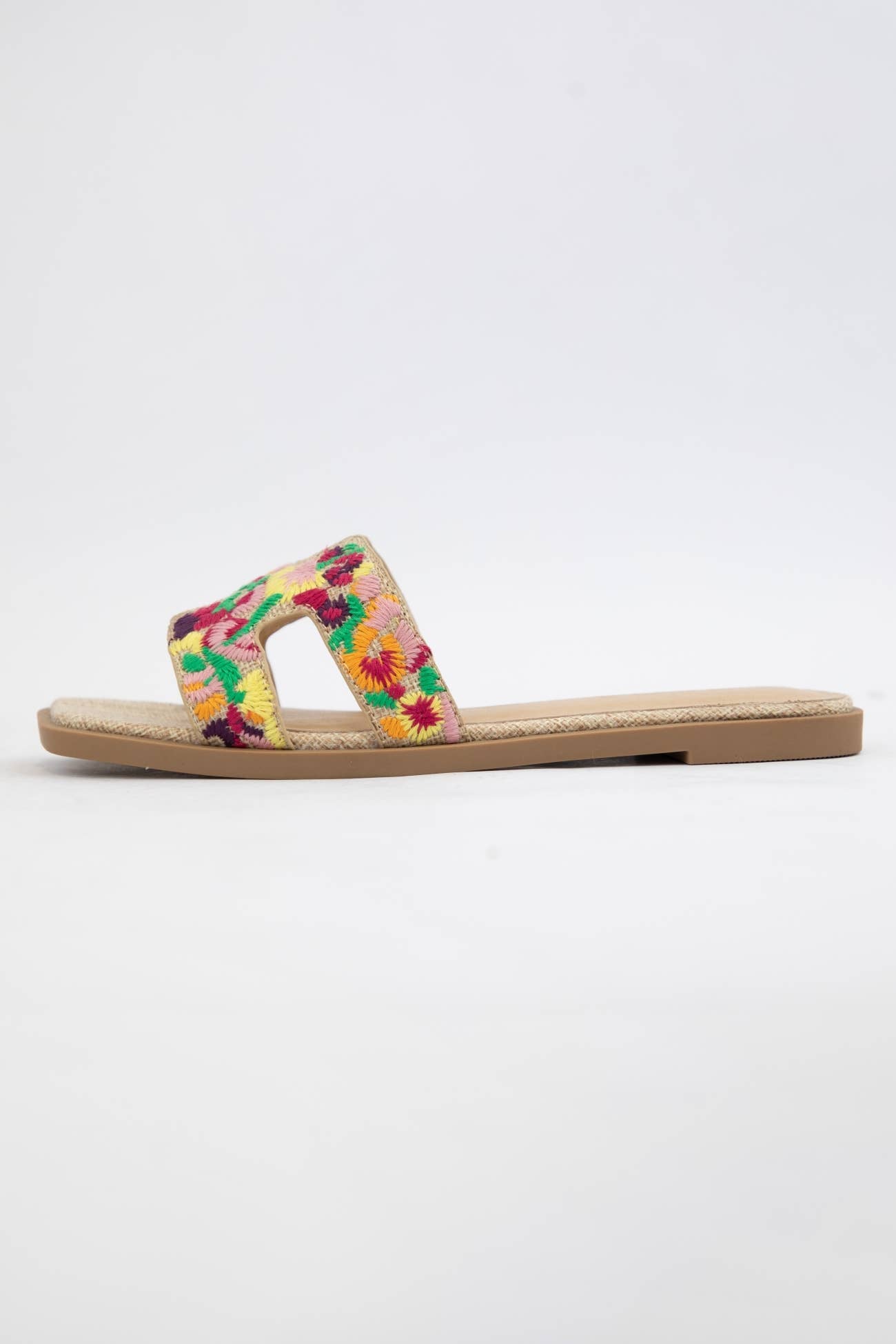GYMNIC COLORFUL FLORAL EMBROIDERY DESIGN SANDALS