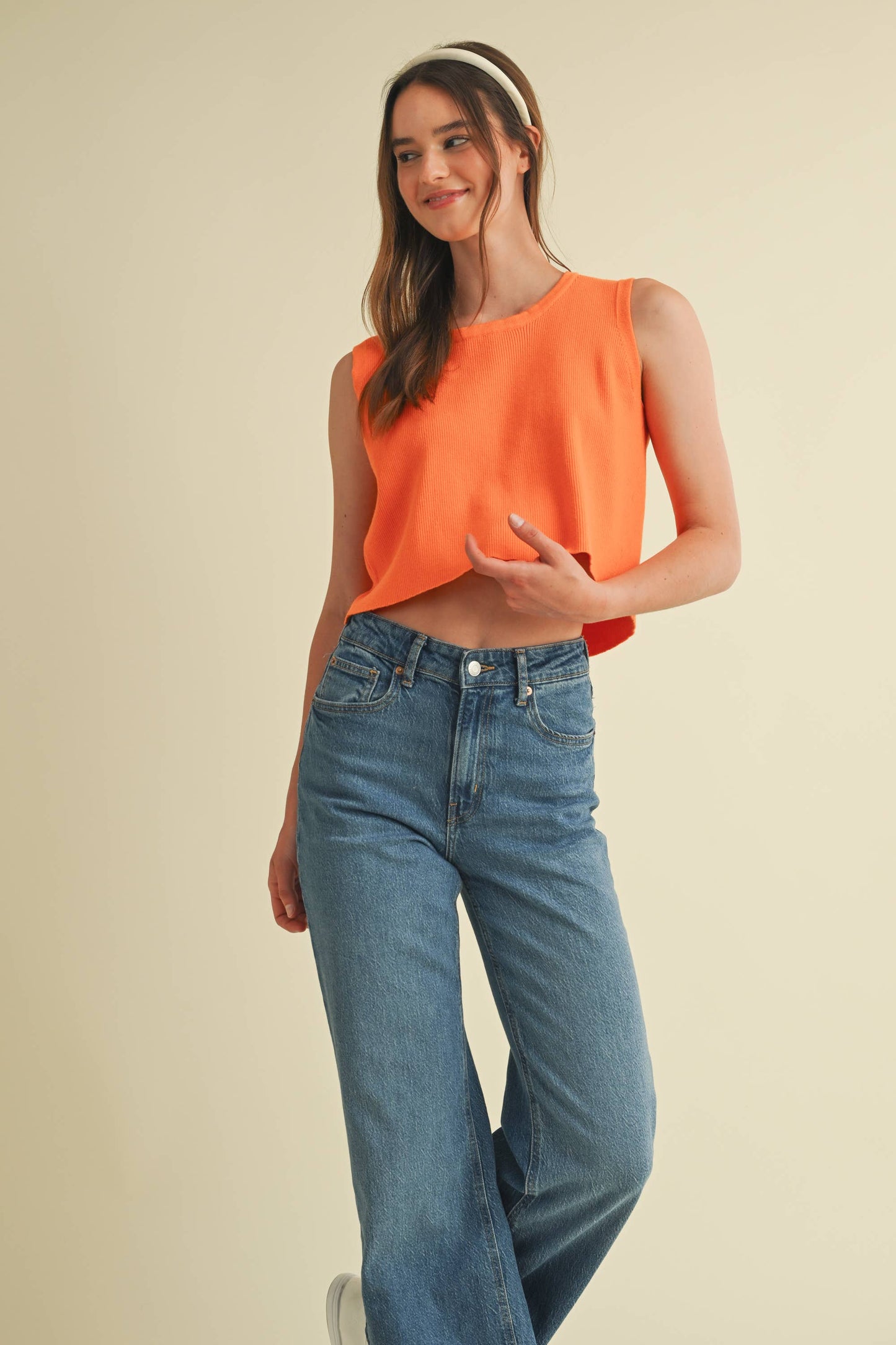 CSW17339 - BACK BOW TIE SLEEVELESS TOP