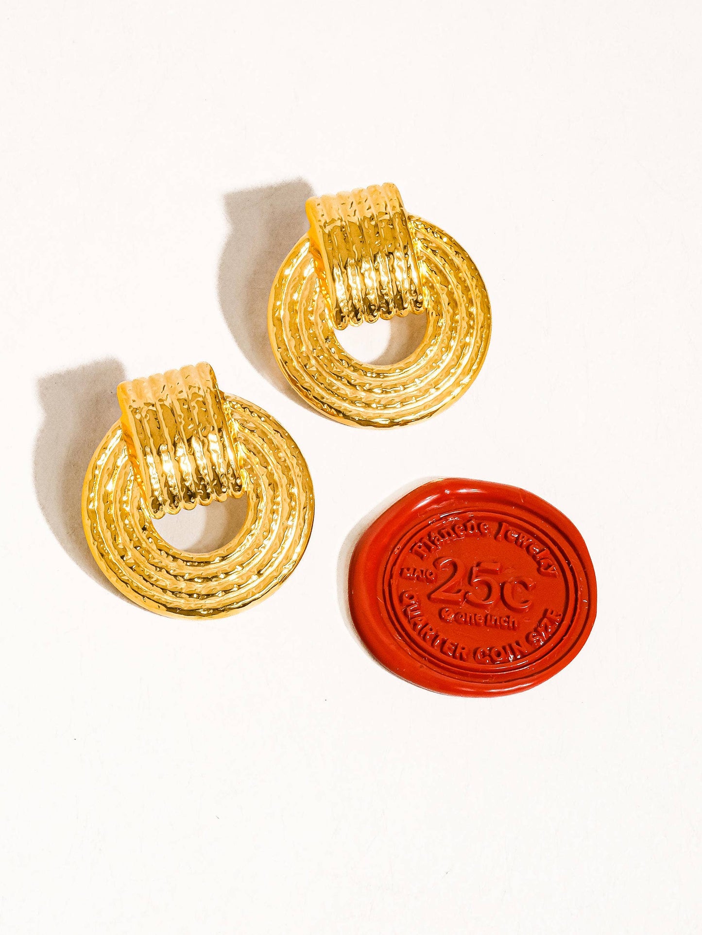Candela 18k Gold Non-Tarnish Stripe Hoop Earring