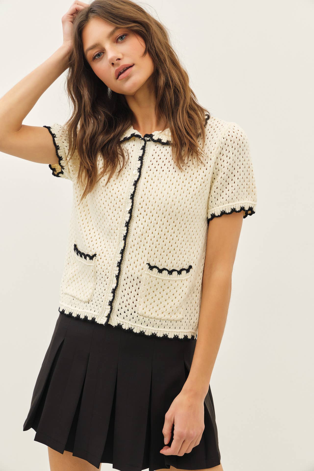 CONTRAST SCALLOP BUTTON-DOWN SWEATER CARDIGAN WITH POCKETS