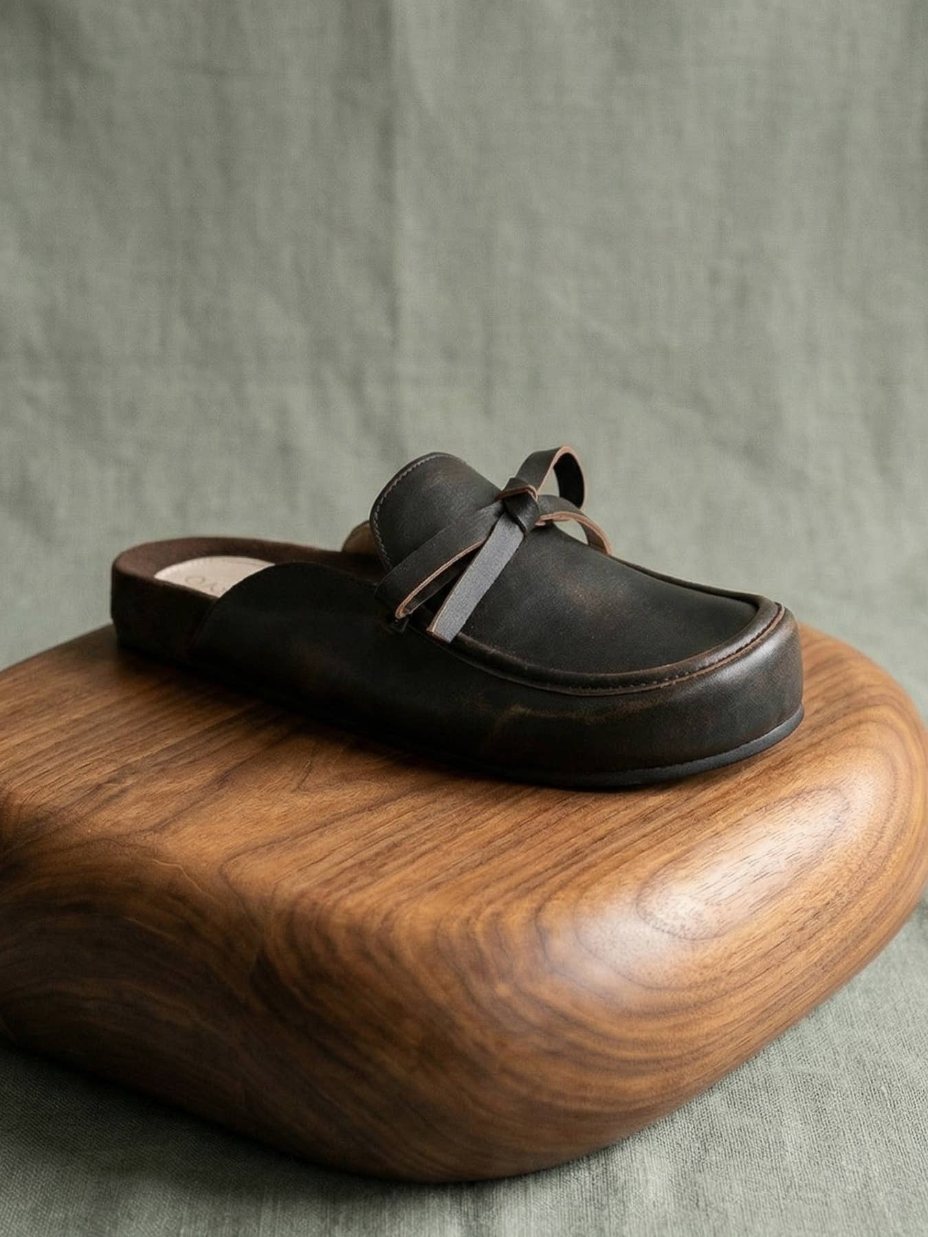 The Stevie | Distressed Black Tie Fall Mule Loafer