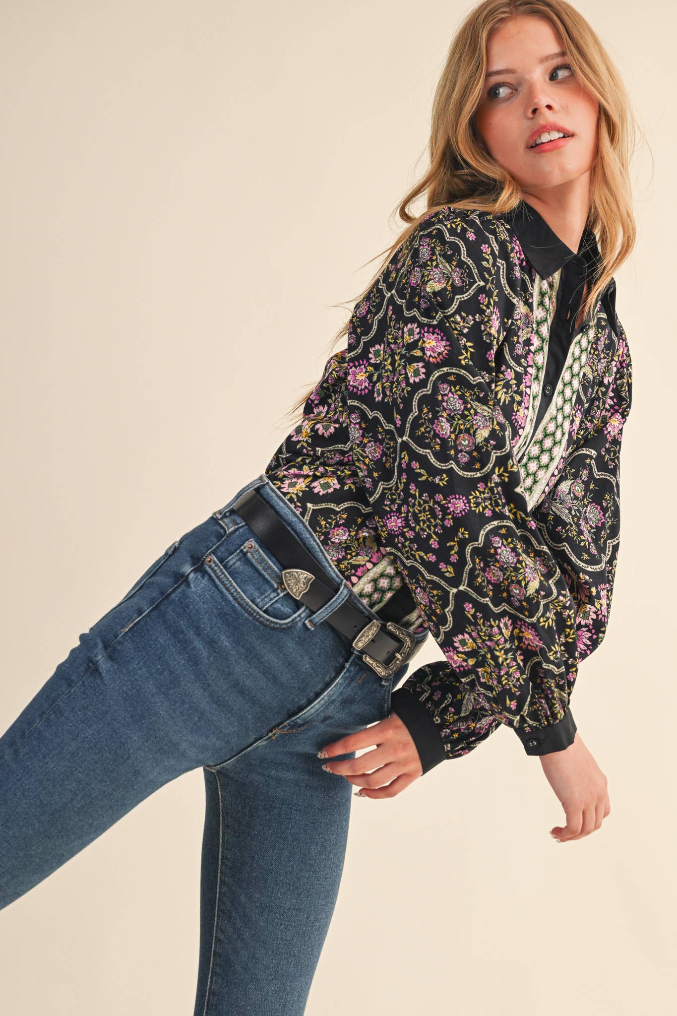 EXCLUSIVE FLORAL BORDER PRINT BUTTON UP TOP MTP4126