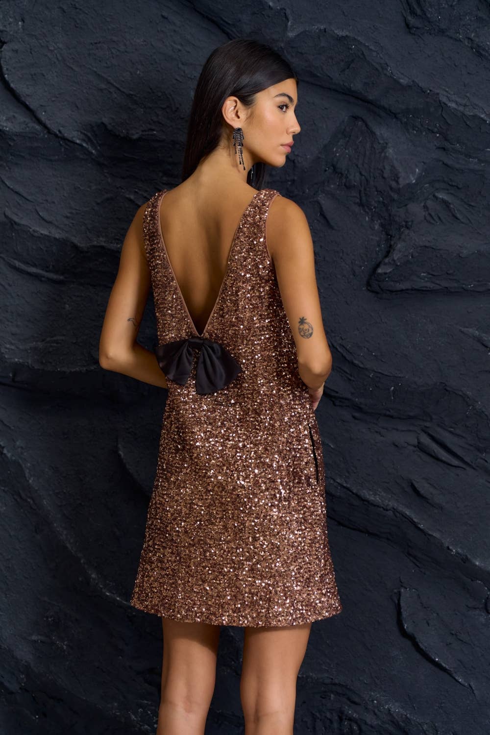 ILD6439 Sequin Bow-Back Dress