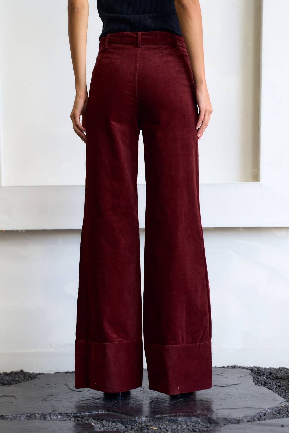 ILP5243-1 Corduroy Straight-Leg Pants