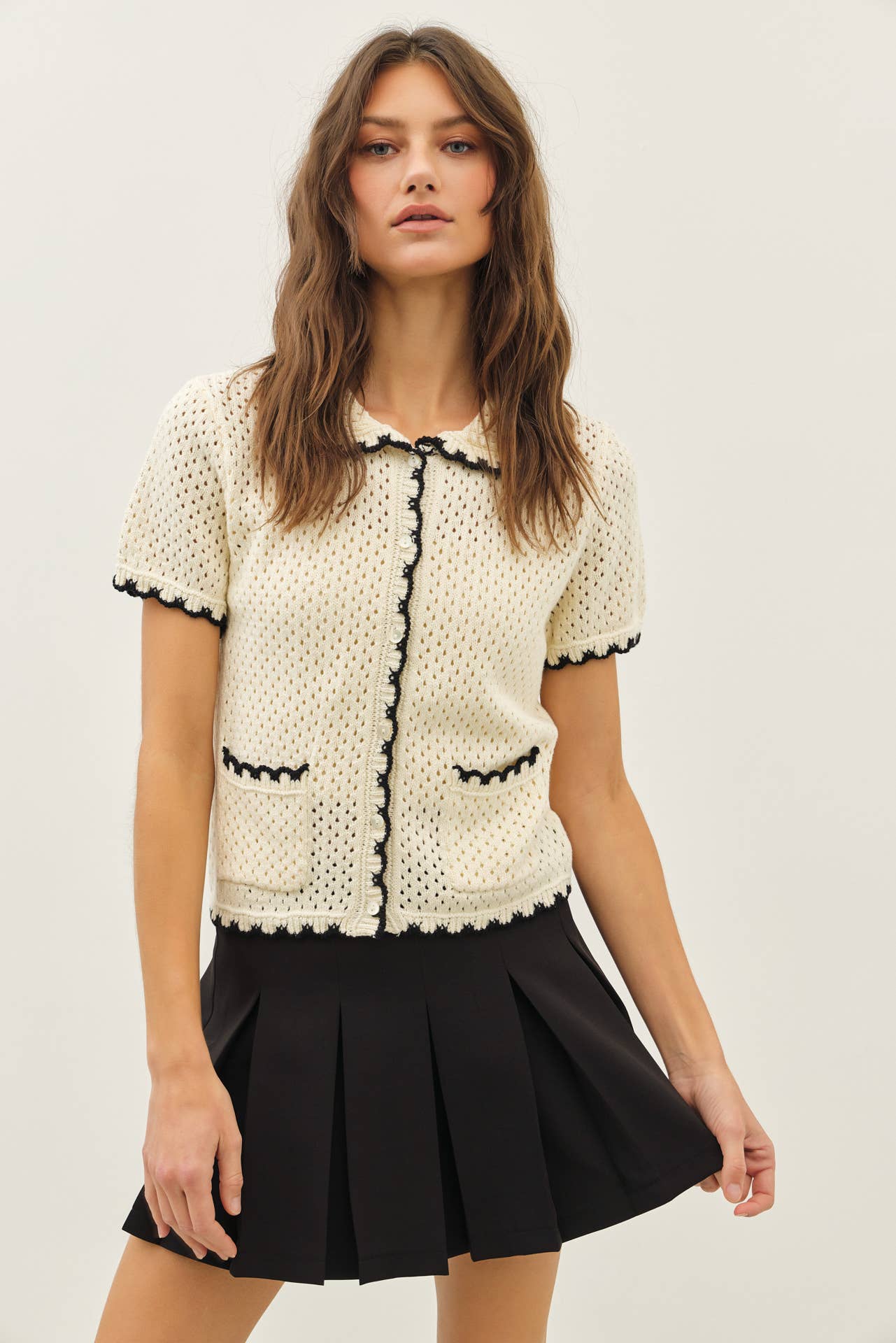 CONTRAST SCALLOP BUTTON-DOWN SWEATER CARDIGAN WITH POCKETS