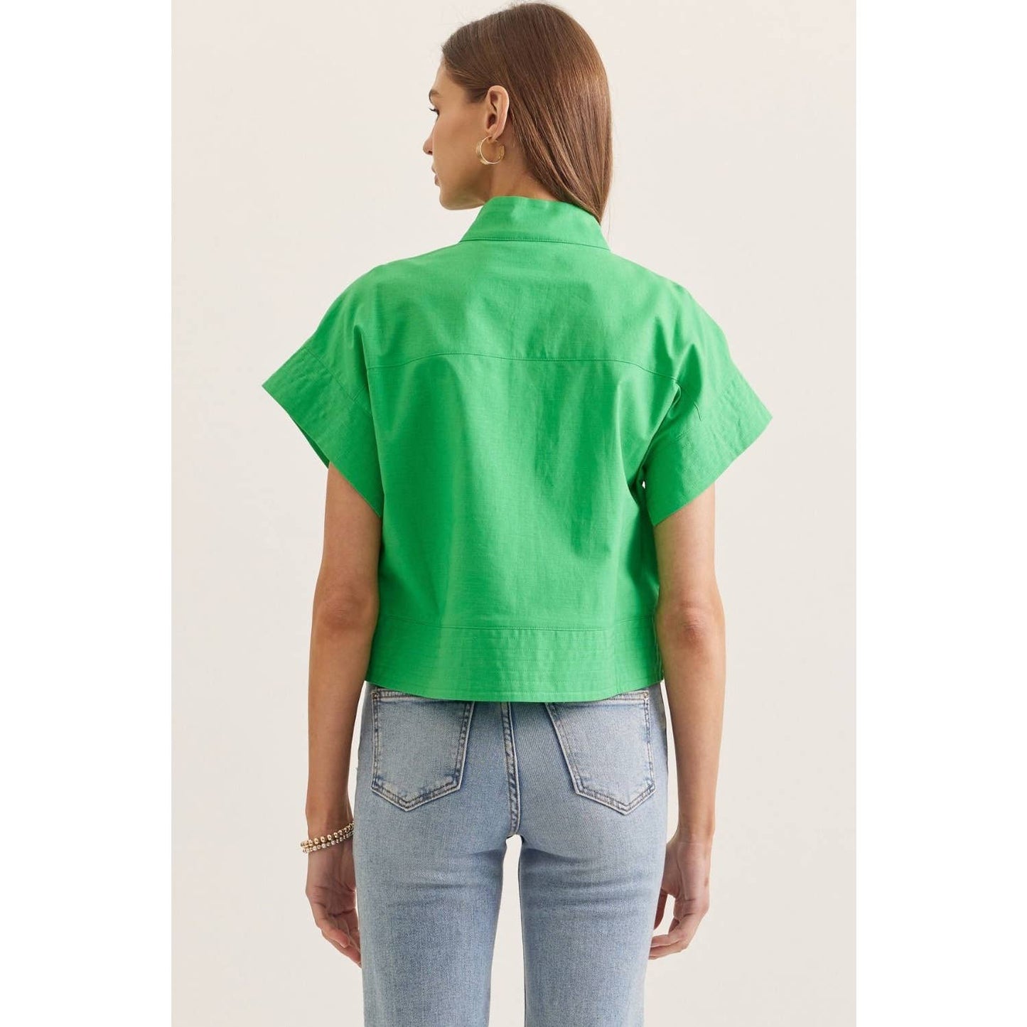 Solid short sleeve stand collar top