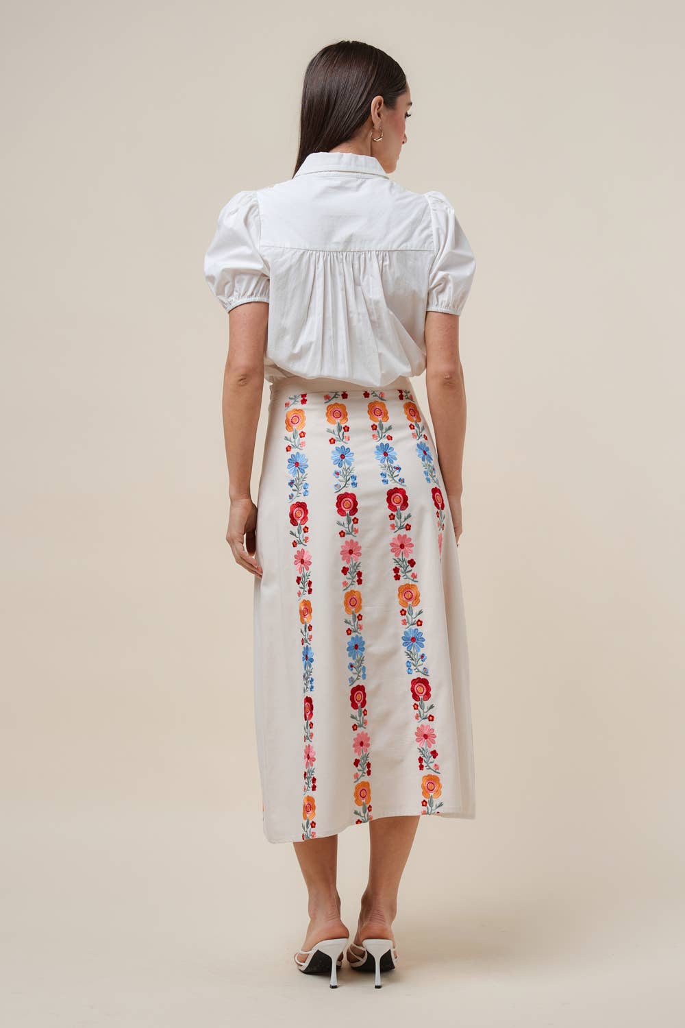 AK2736 Floral embroidered skirt
