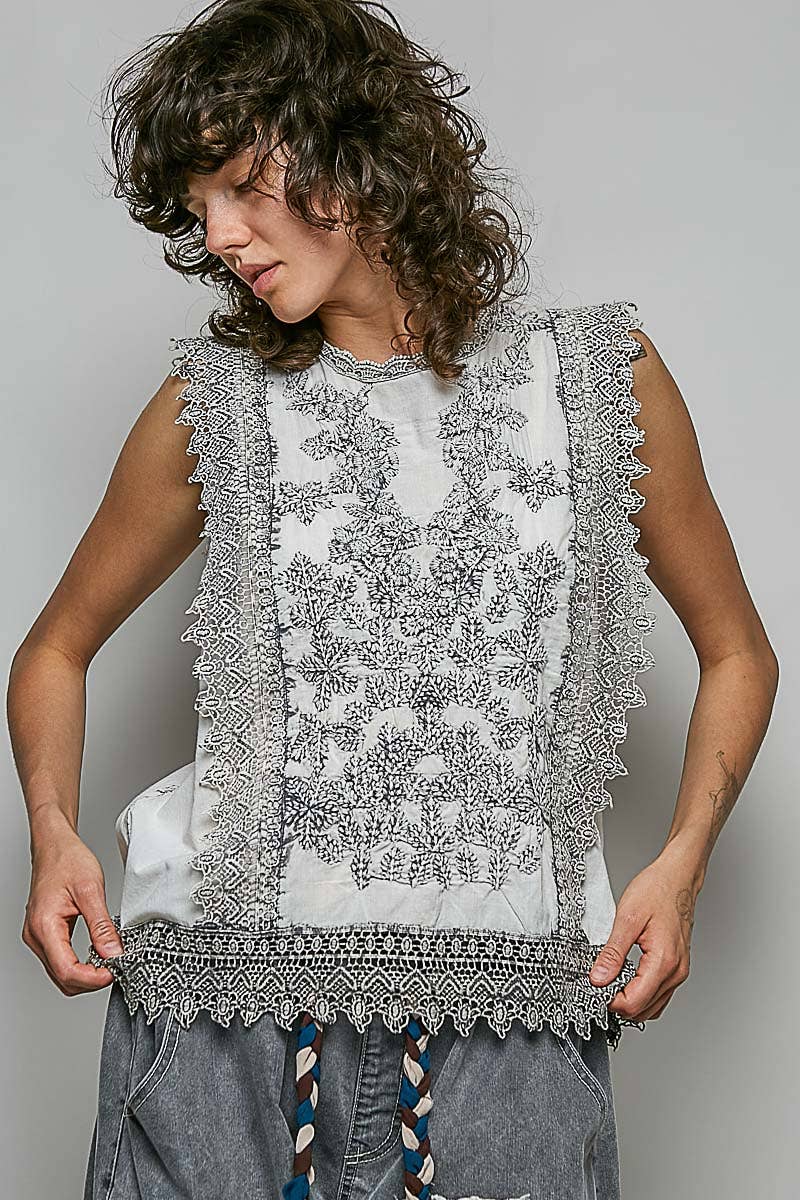 Floral Scalloped Lace Trim Embroidered Cotton Top