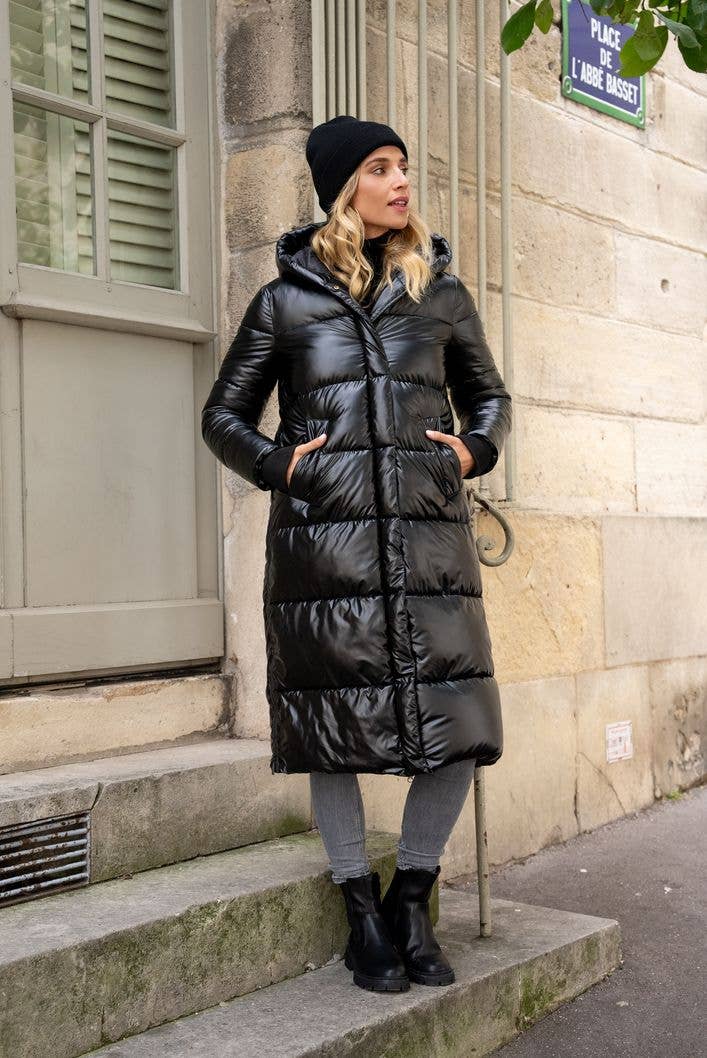 Extra-long puffer jacket with metallic hood