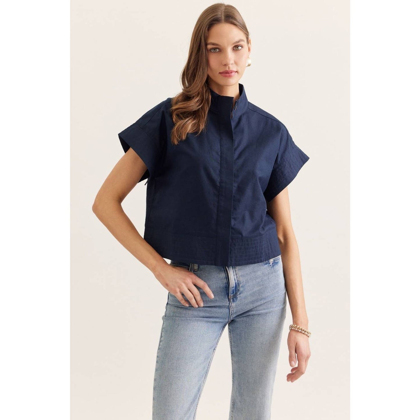 Solid short sleeve stand collar top