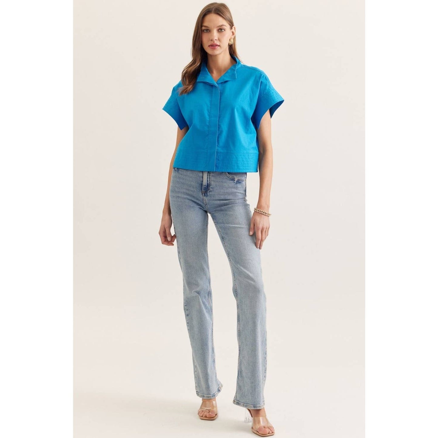 Solid short sleeve stand collar top