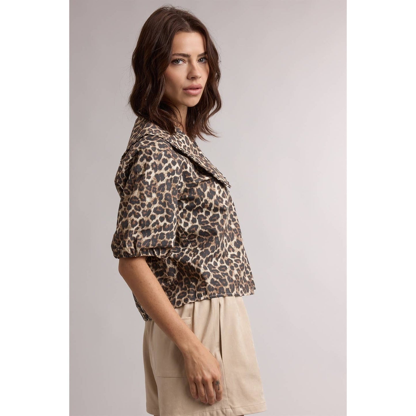 LEOPARD PETER PAN COLLAR BLOUSE / WL26-13188