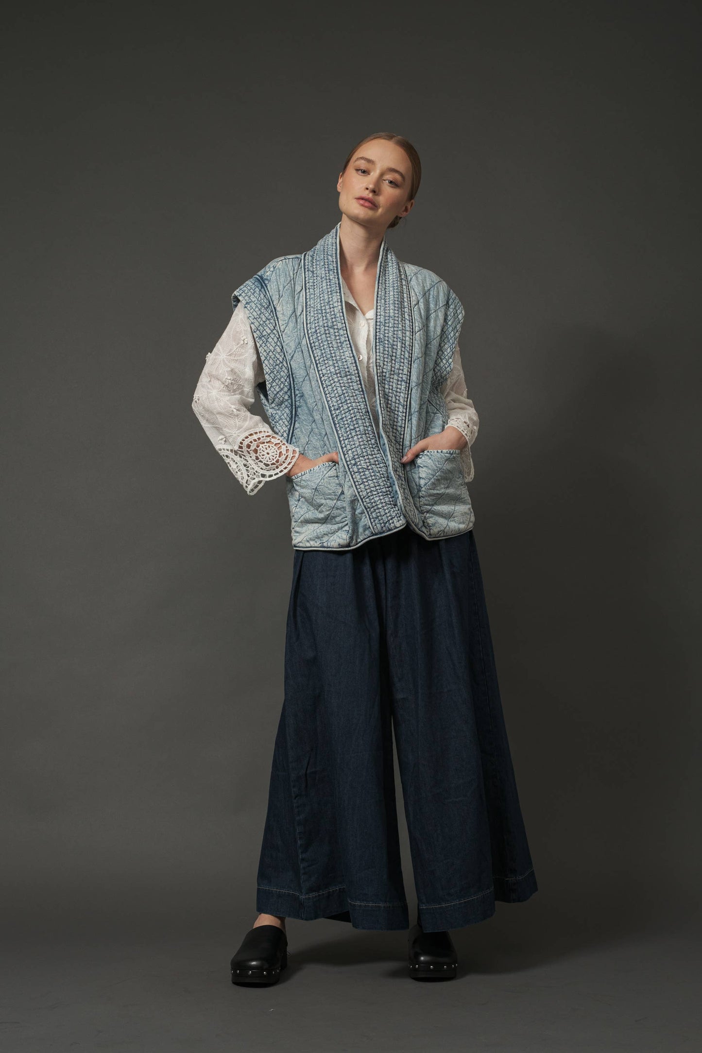 MAP2991 YOKE PINTUCK WIDE LEG DENIM PANTS