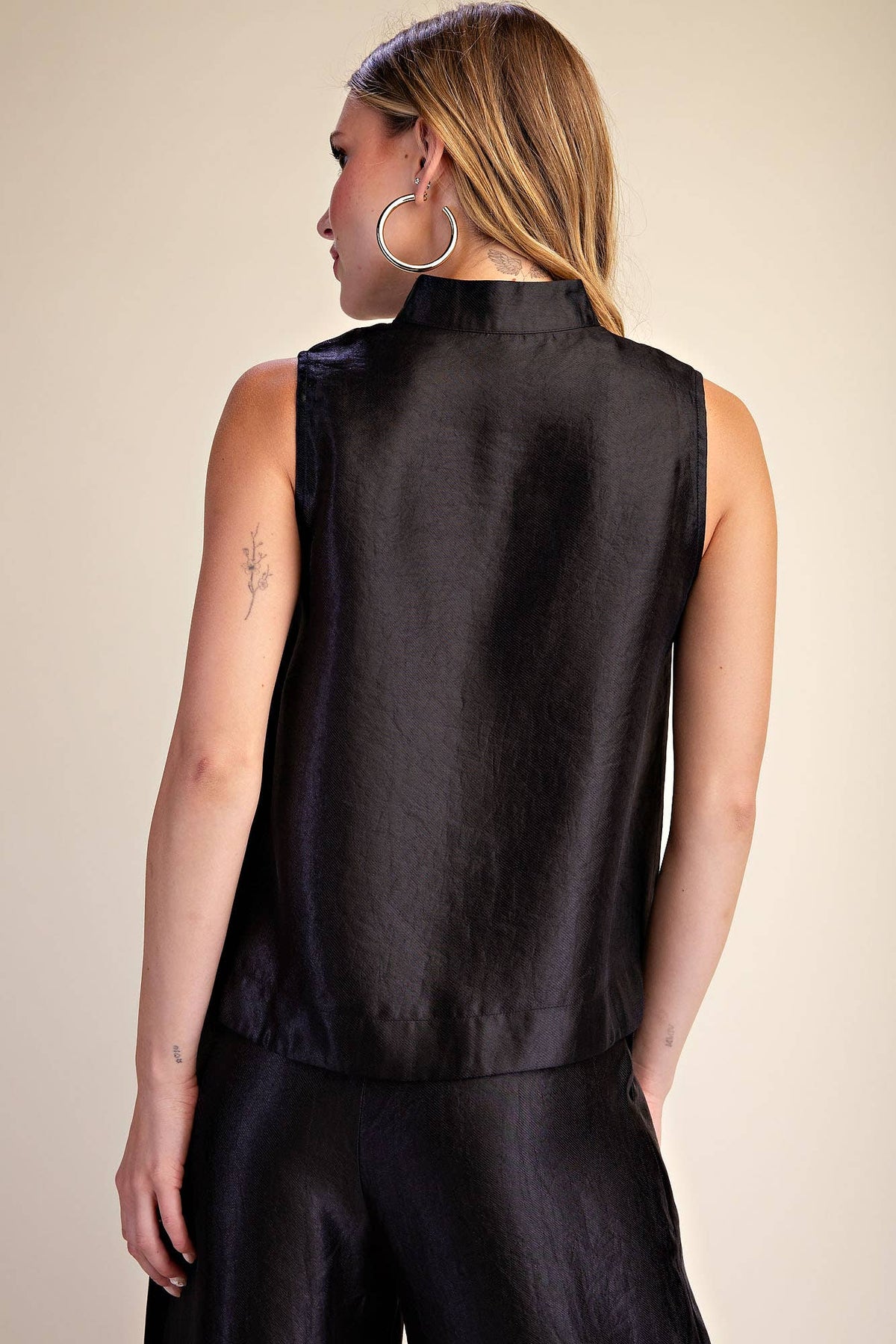 Stand Collar Slit V-Neck Sleeveless Top