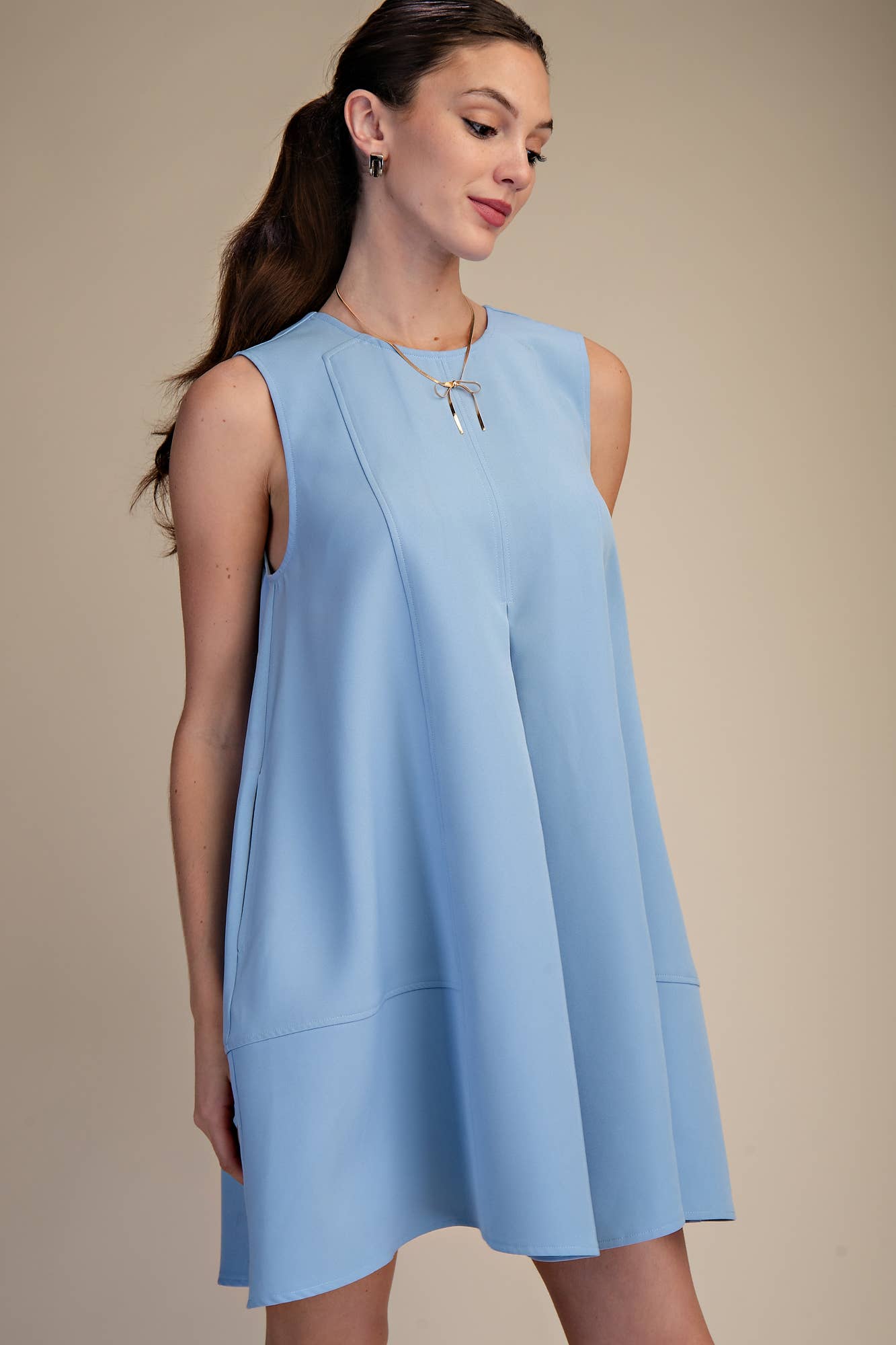 Round Neck Sleeveless Pleated Mini Dress