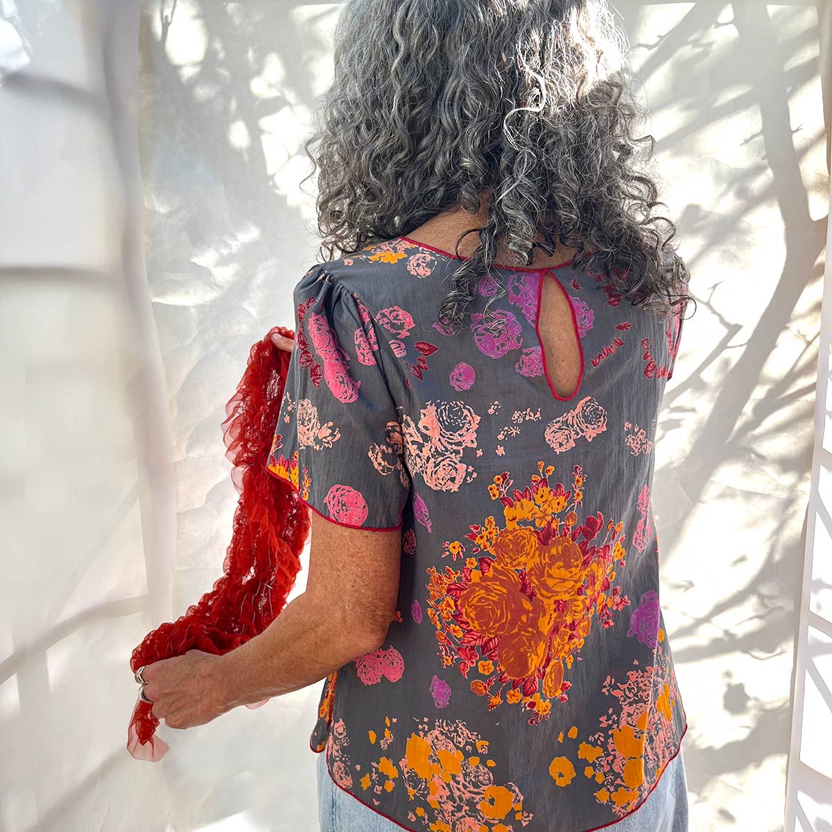 Twilly Blouse Big Roses Charcoal
