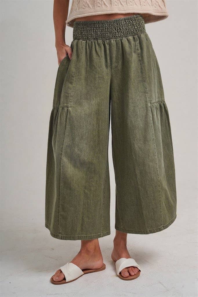 WIDE FLARED LEG PANTS WITH SMOCKED WAISTBAND_JLB80093-02