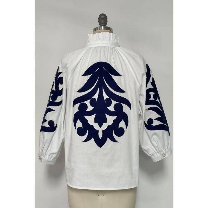 NEW Baroque applique detail top
