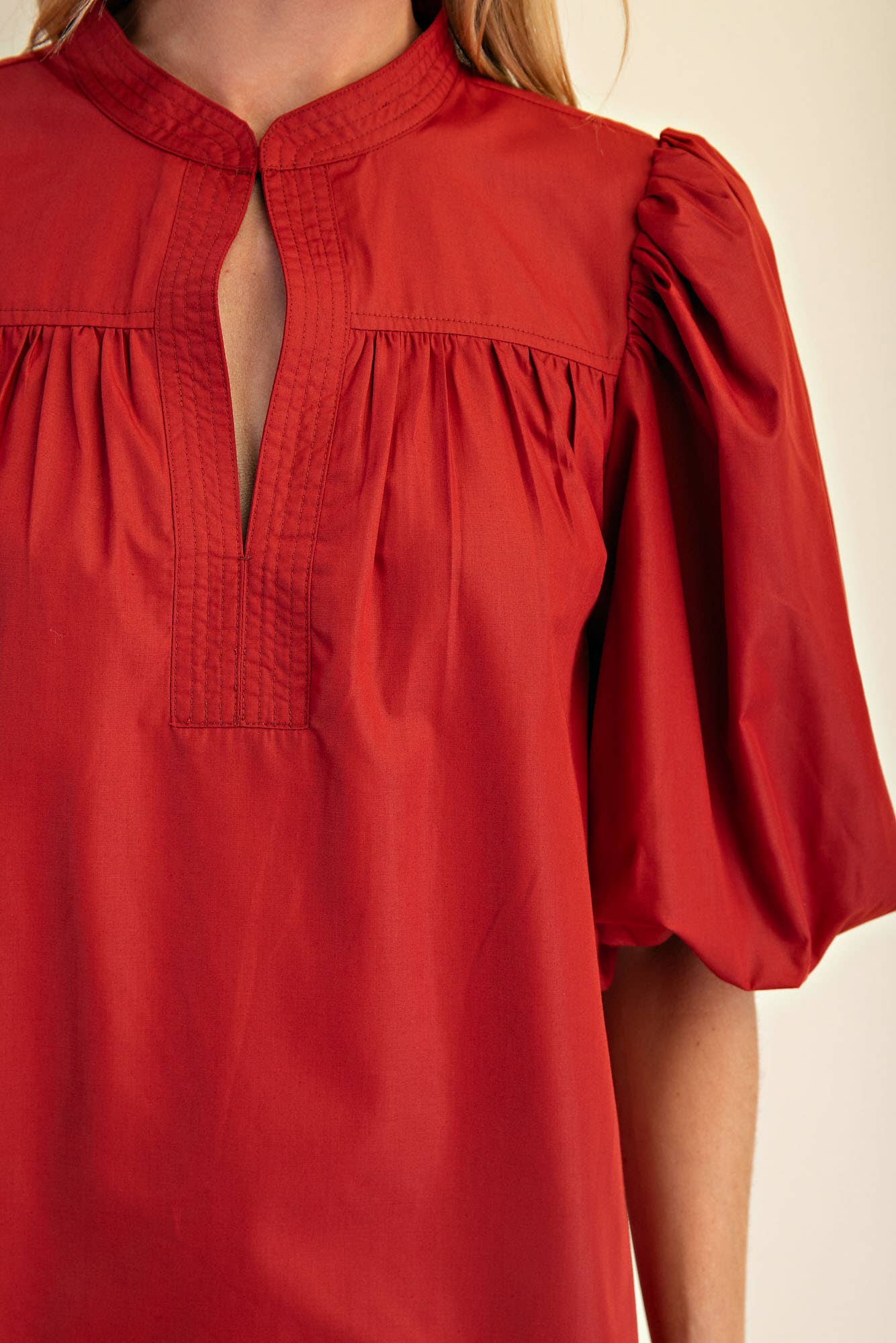 Mandarin Collar V-Neck Bubble Sleeve Poplin Top