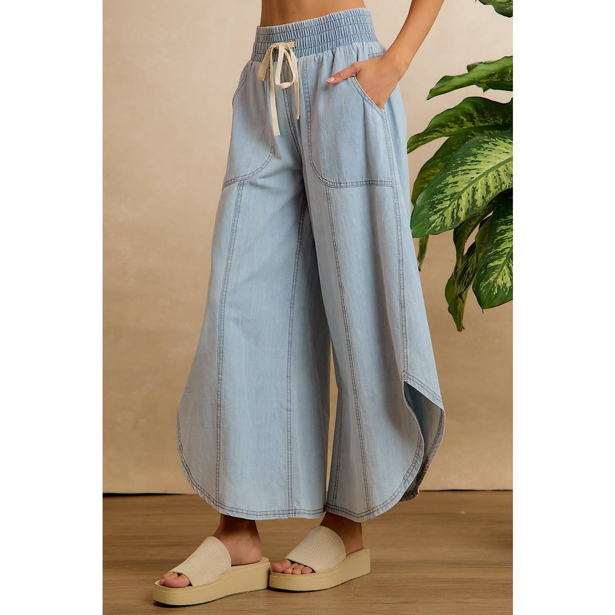 WASHED DENIM TULIP HEM PANTS WITH POCKETS