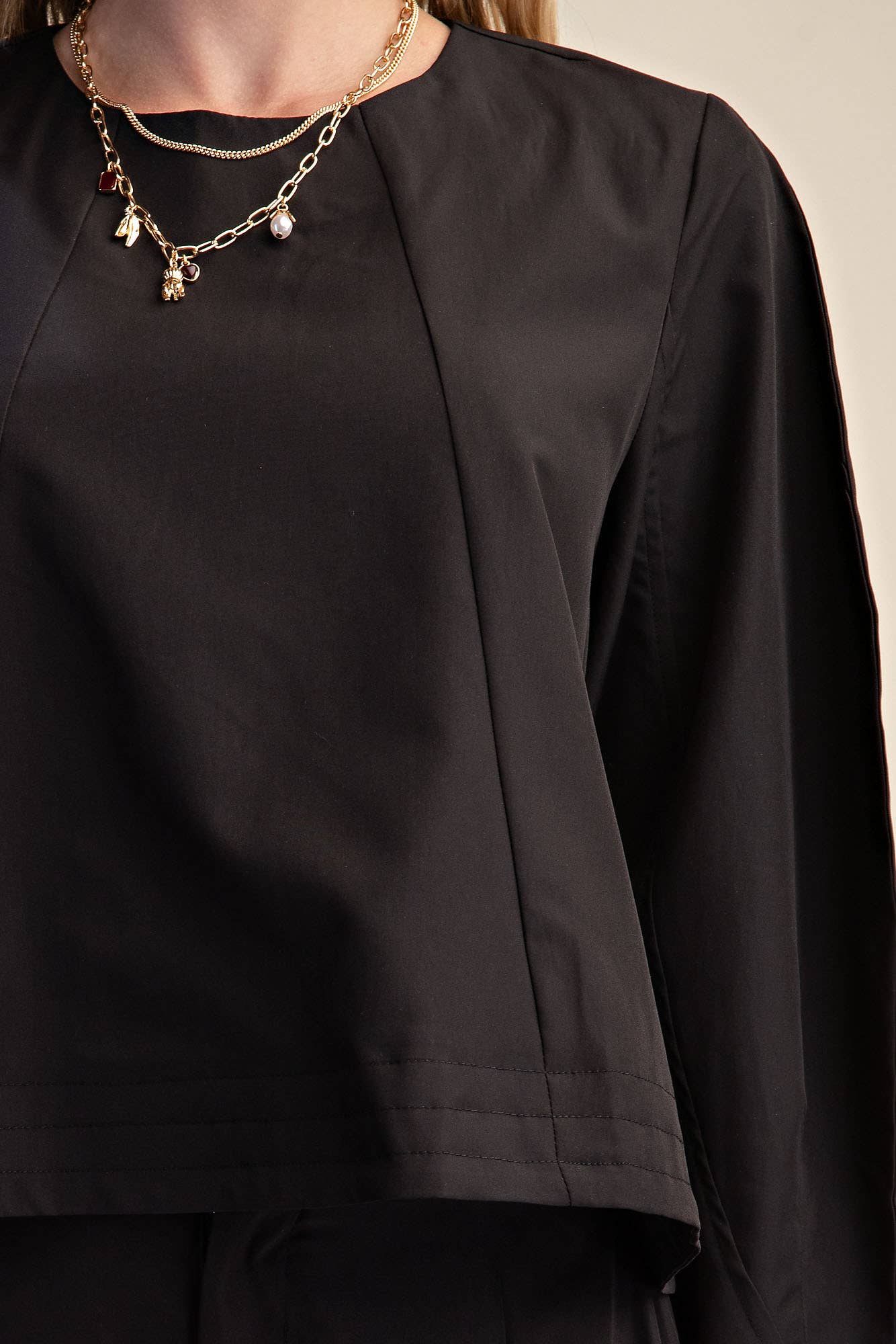 Volume Sleeve Crop Shirt Stitches Detail on Bottom Hem
