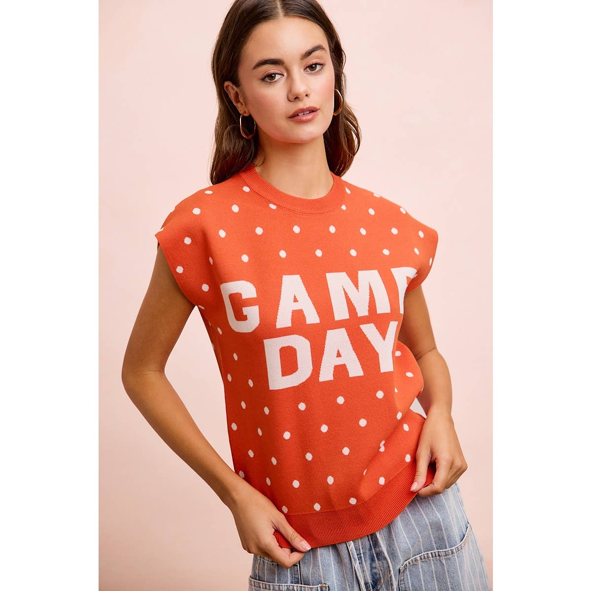GAMEDAY LETTER AND POLKA DOTS SLEEVELESS KNIT TOP