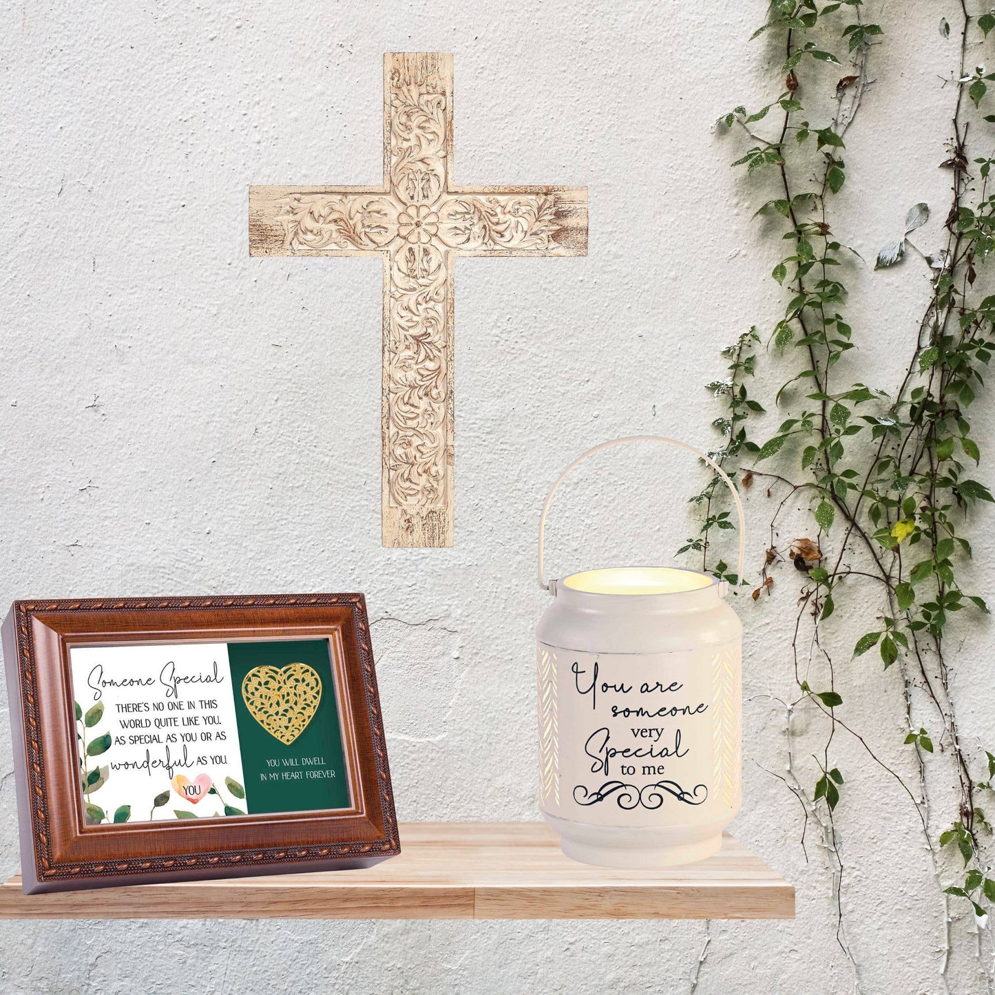 Crs Wall Antique Wood Look Rsn 16"H