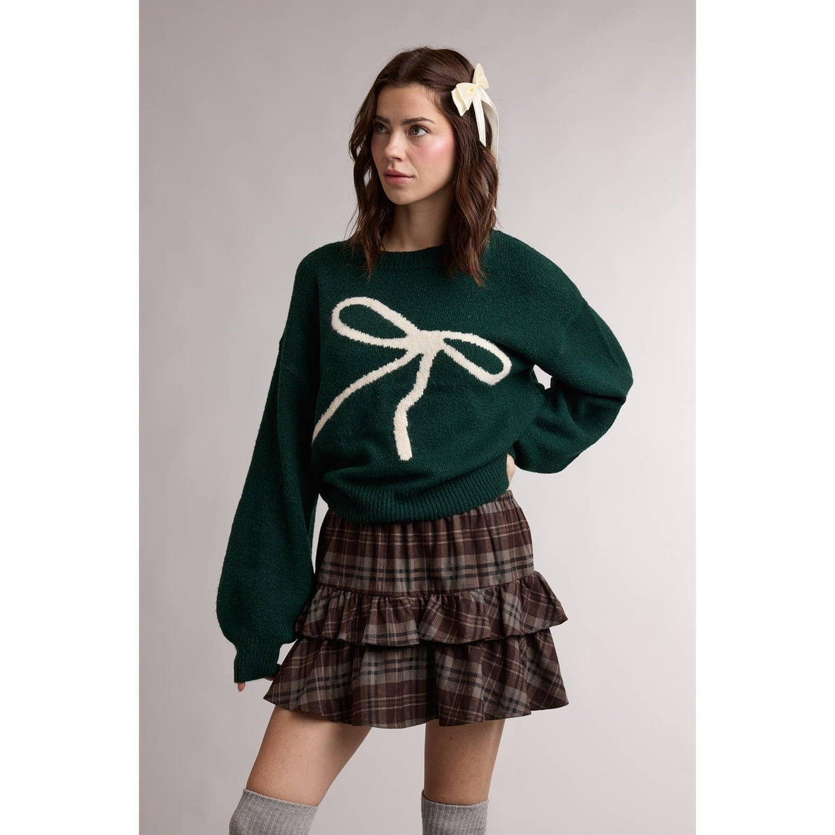 OVERSIZED HOLIDAY BOW KNIT GRAPHIC SWEATER / WL26-13463