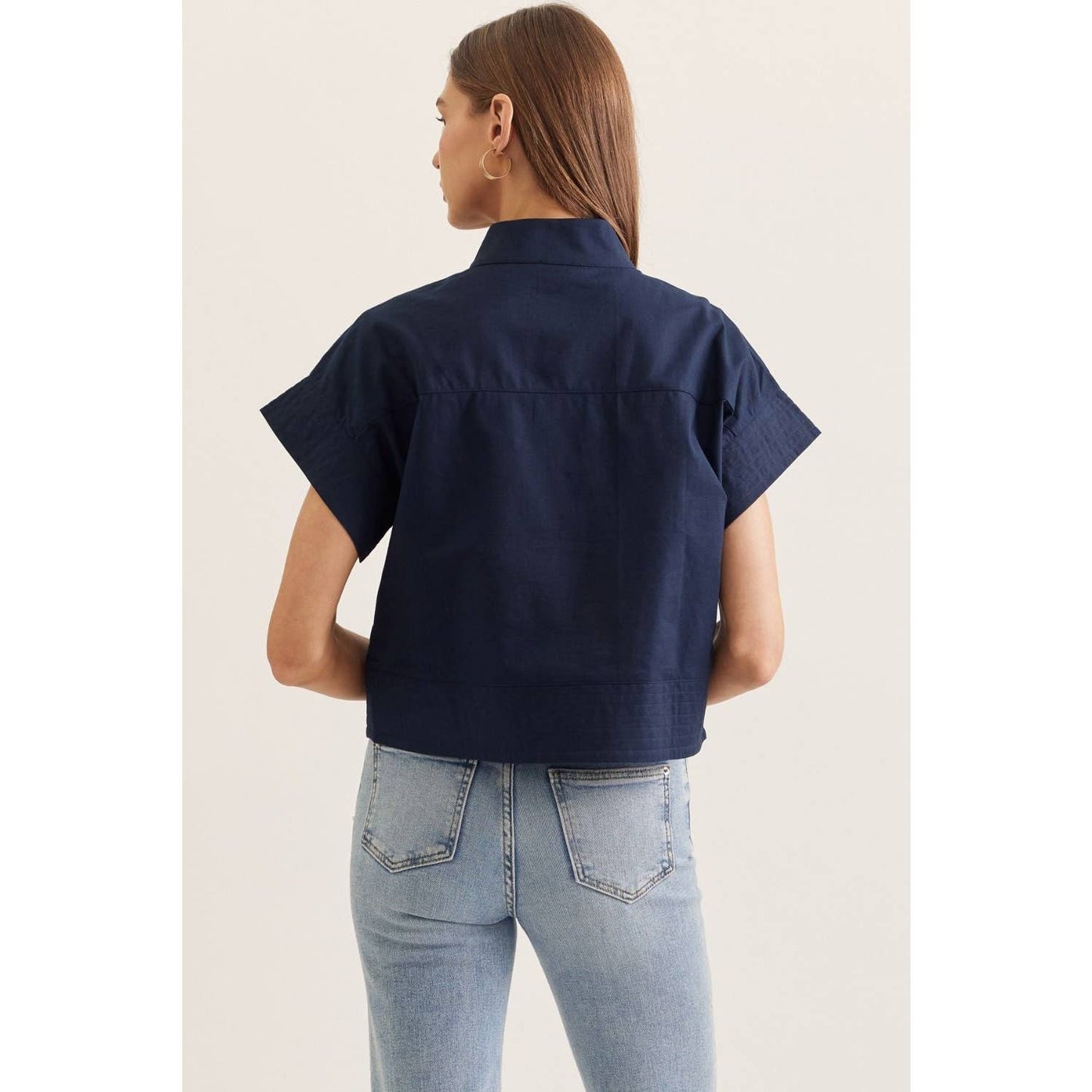 Solid short sleeve stand collar top