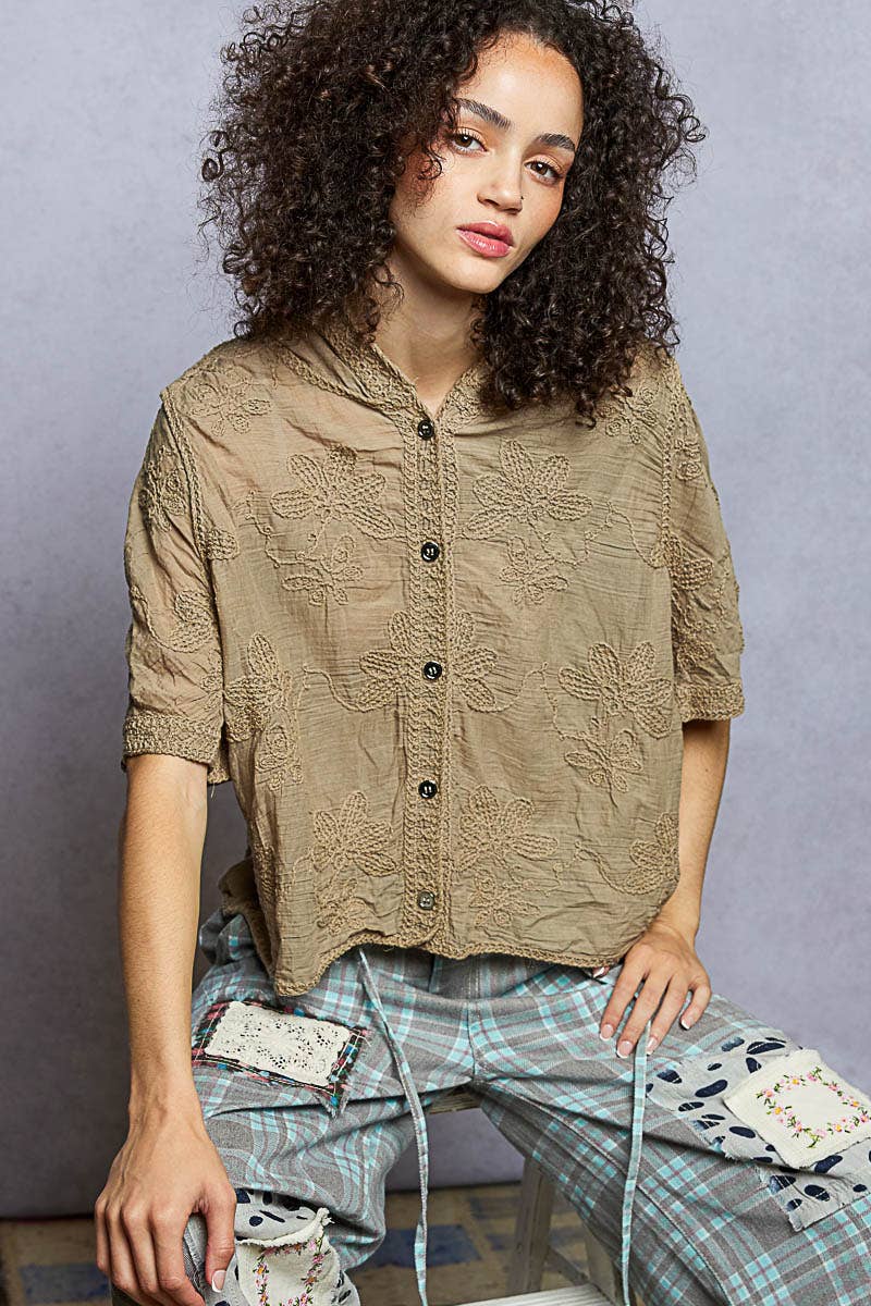 Short Sleeve Border Floral Embroidery Crochet Top