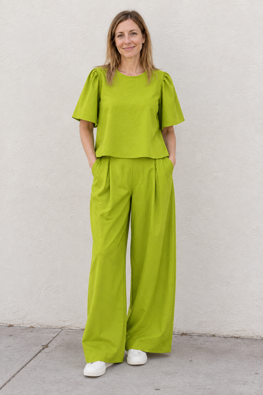 Sandy Premium Poplin Two-Piece Set – Hi-Lo Top & Wide-Leg Pants (#WT61041 & WP61042)