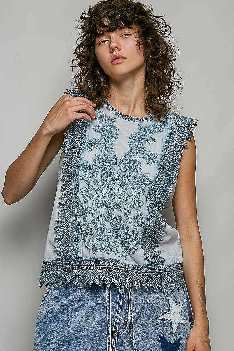 Floral Scalloped Lace Trim Embroidered Cotton Top