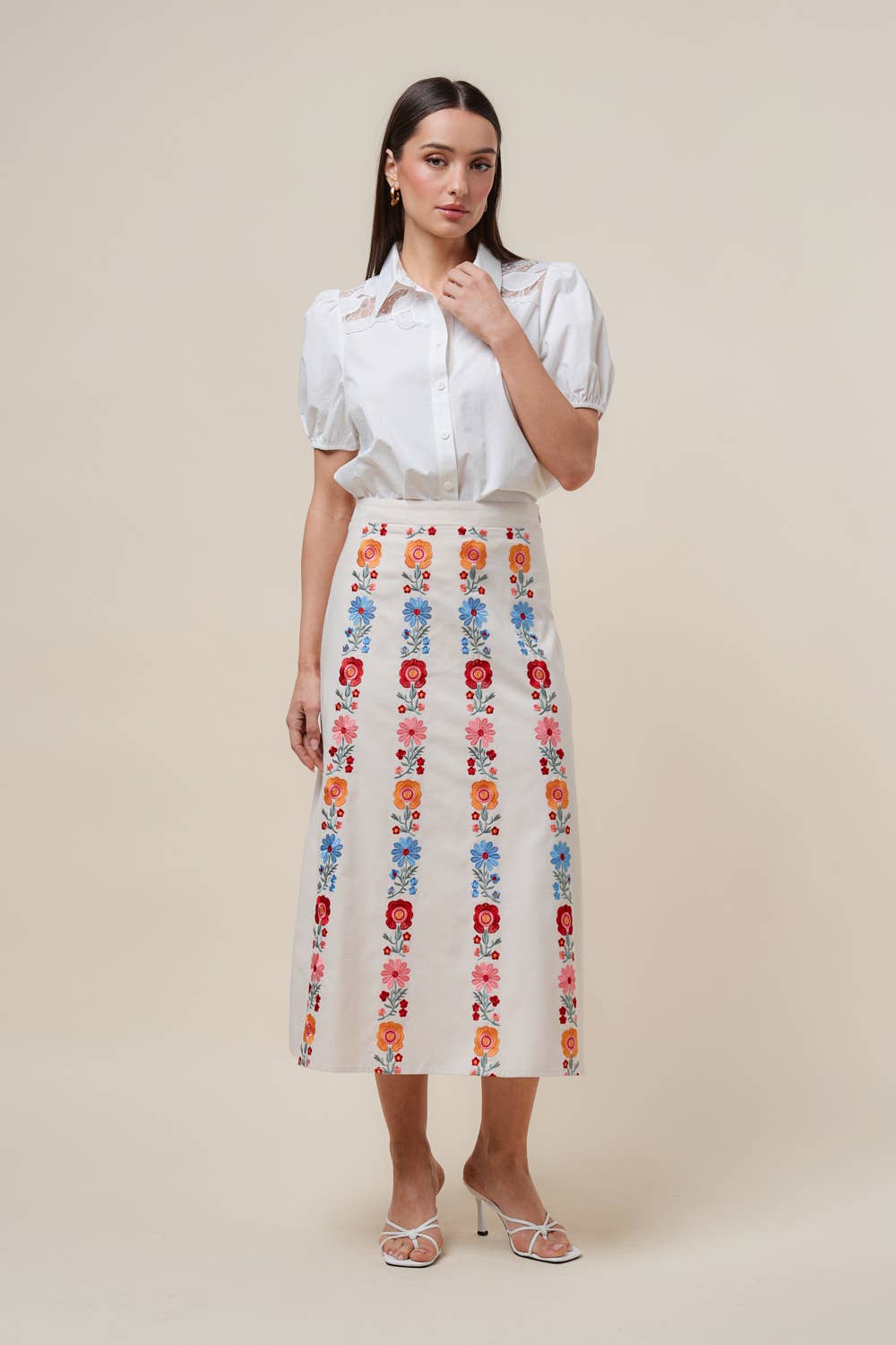 AK2736 Floral embroidered skirt