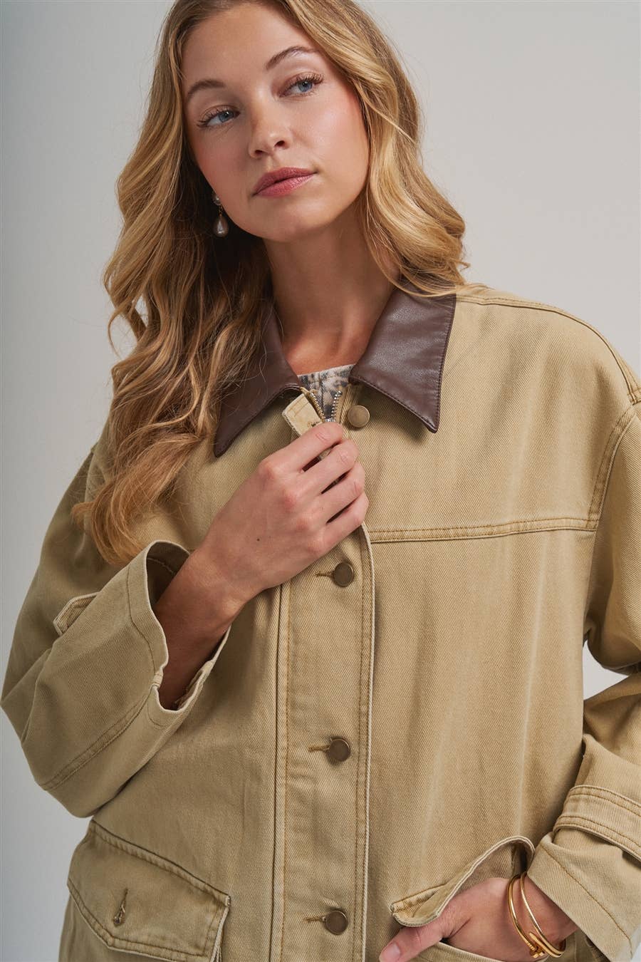 OVERSIZED JACKET WITH FAUX LEATHER COLLAR_LT00279-01