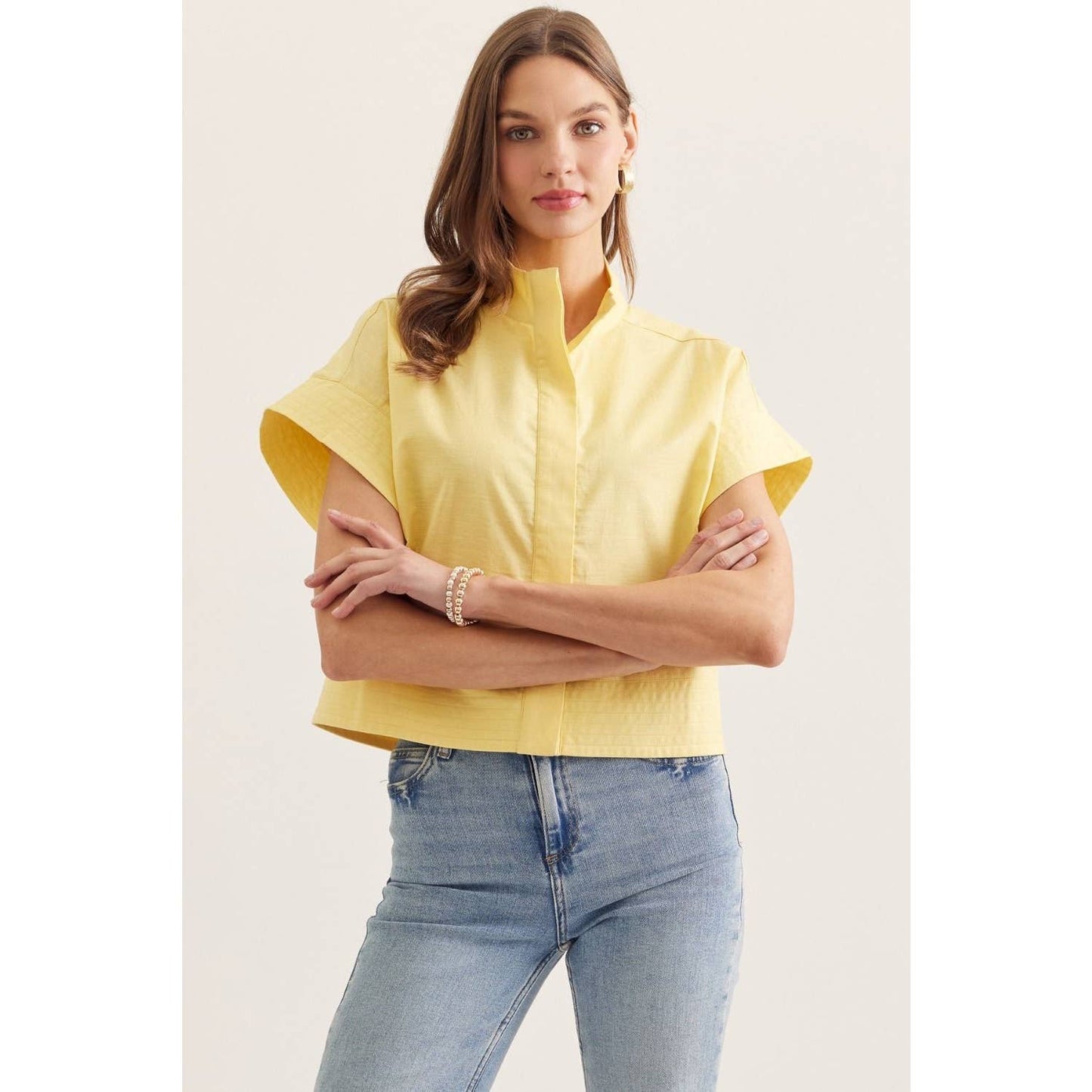 Solid short sleeve stand collar top