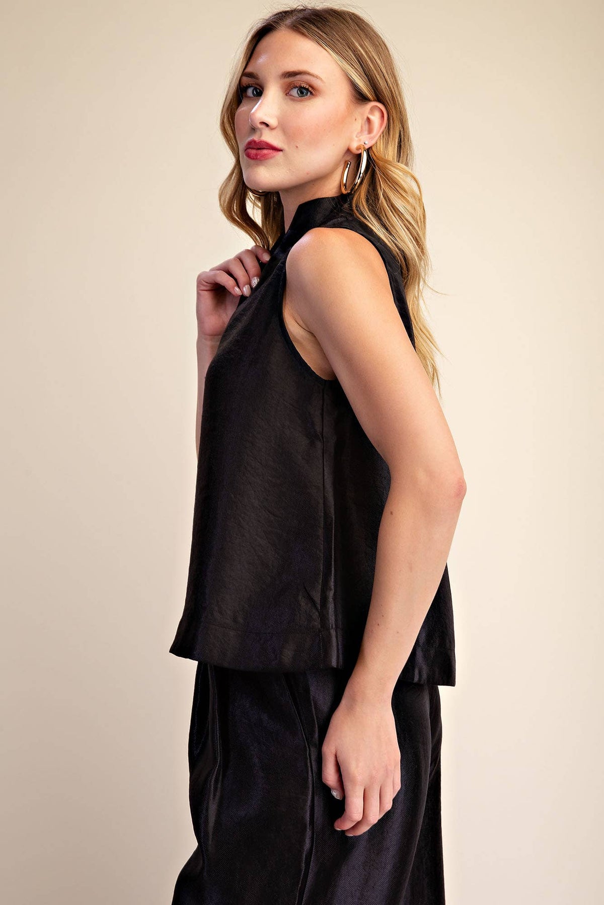 Stand Collar Slit V-Neck Sleeveless Top
