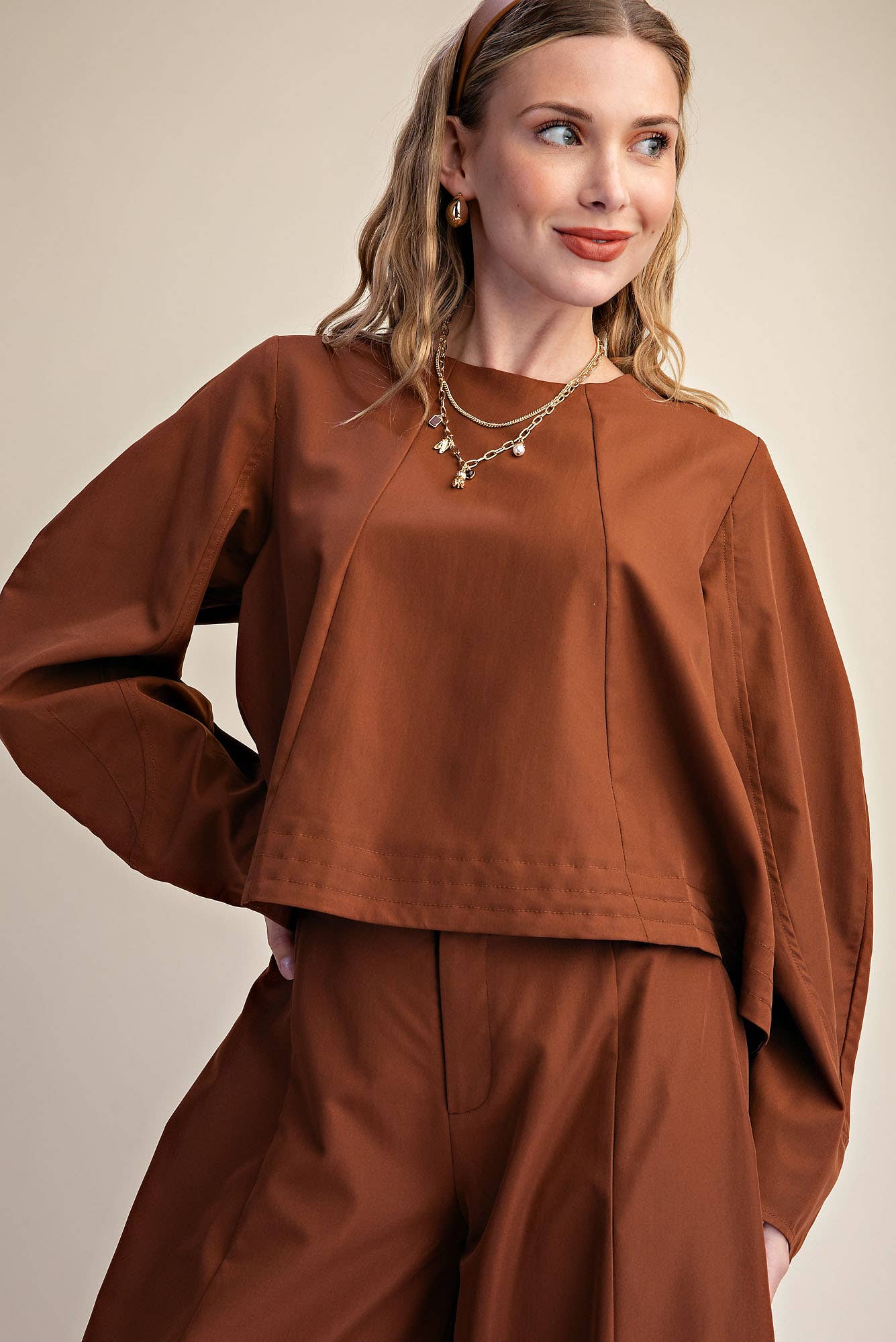 Volume Sleeve Crop Shirt Stitches Detail on Bottom Hem